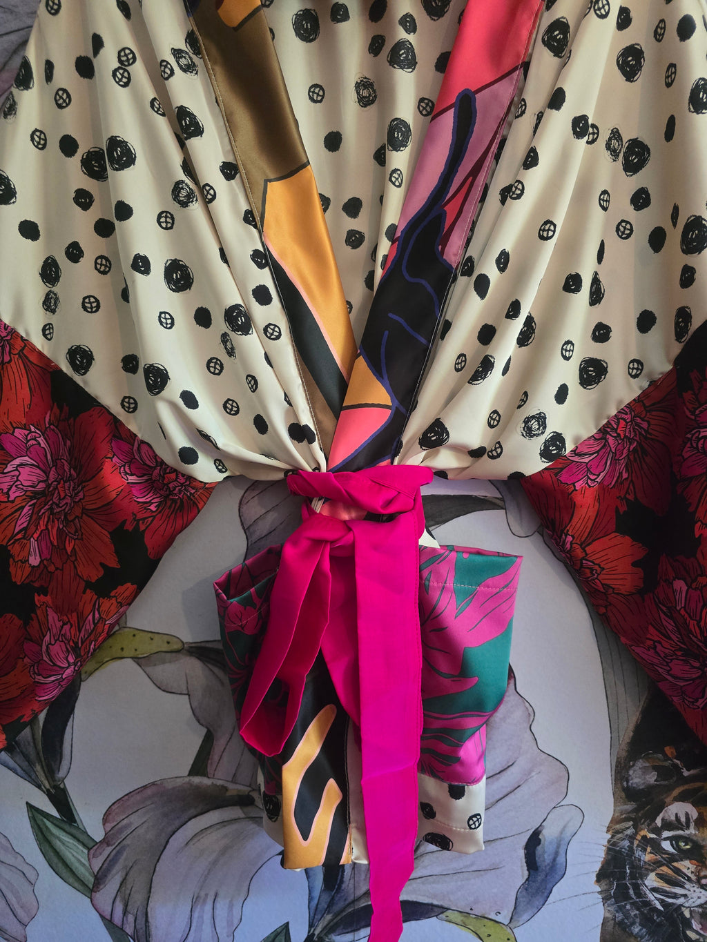 The OH MY, SHES DOTTY CROPPED KIMONO