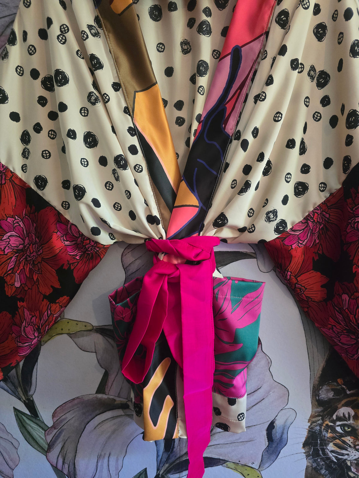 The OH MY, SHES DOTTY CROPPED KIMONO