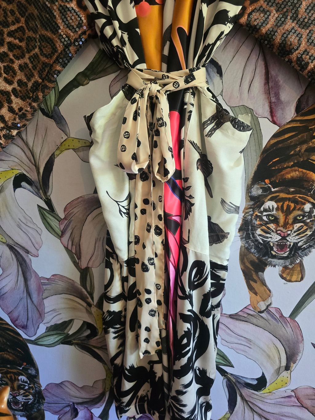 Thr ARTIST LEOPARD SEQUINS KIMONO