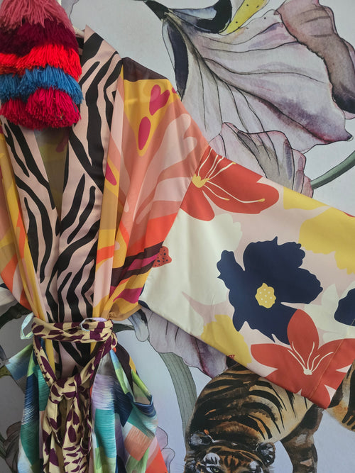 The SWIRL & DAISY TIGER KIMONO