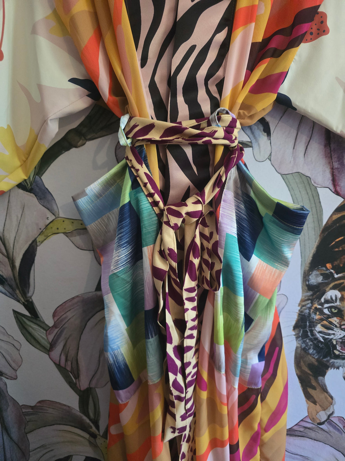 The SWIRL & DAISY TIGER KIMONO