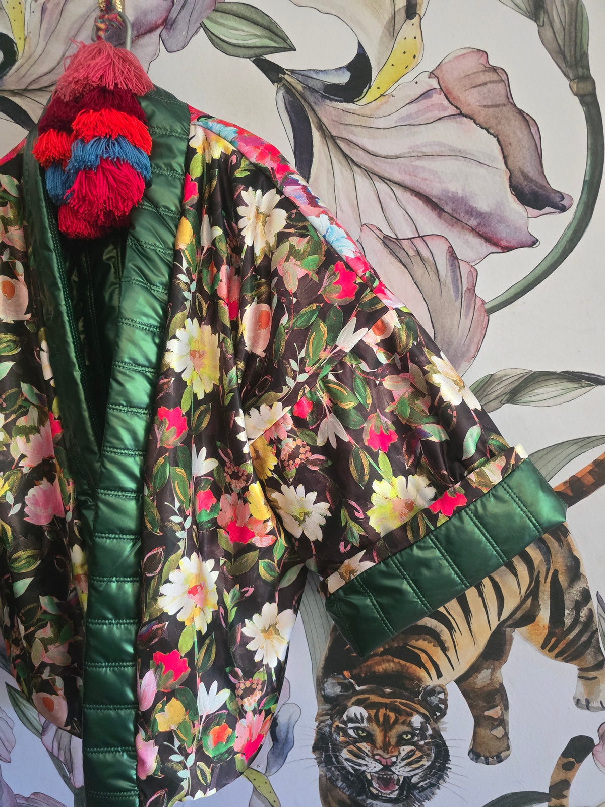 The COOL MOM PUFFER , FULLY REVERSIBLE & WATERPROOF