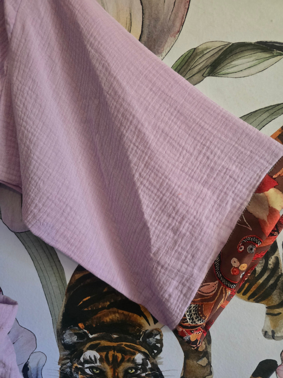 The APRÈS SAUNA GOWN ( PALE LILAC)