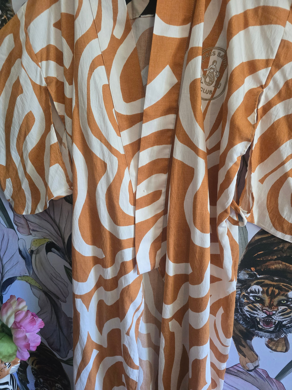 The APRÈS SAUNA JAPANESE KIMONO