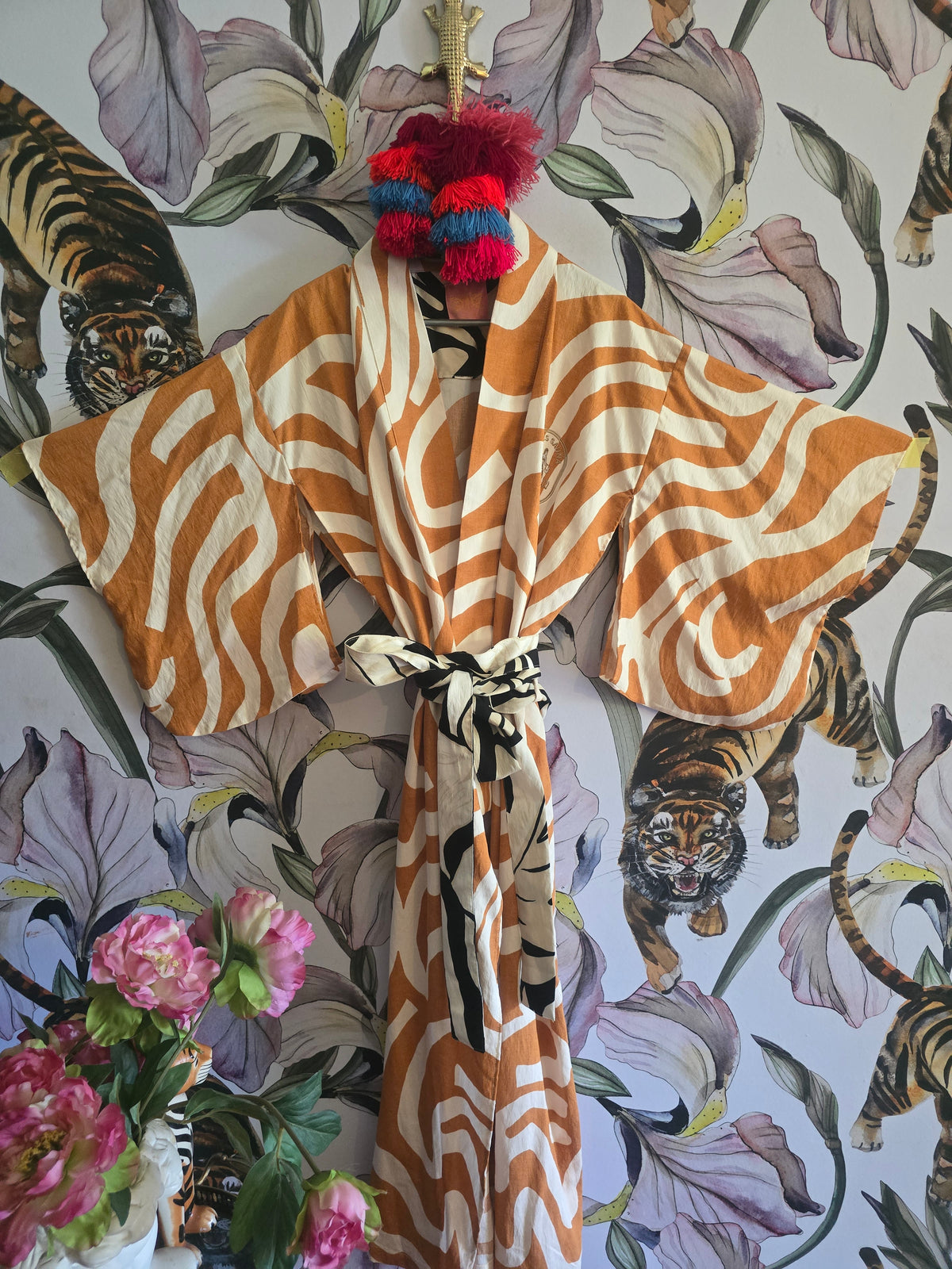 The APRÈS SAUNA JAPANESE KIMONO