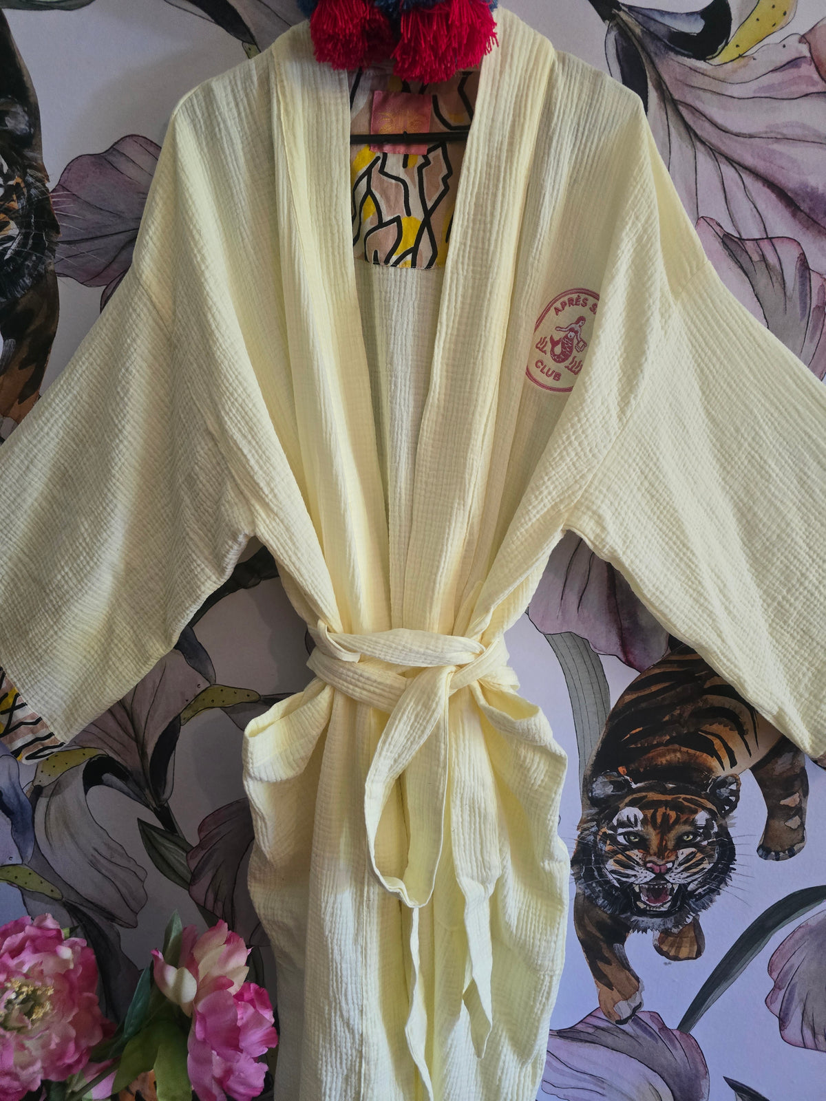 The APRÈS SAUNA MUSLIN KIMONO ( BUTTER )