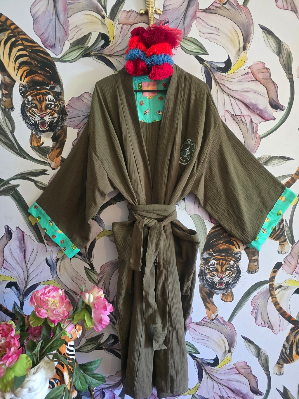 The APRÈS SAUNA MUSLIN KIMONO ( SEAWEED)