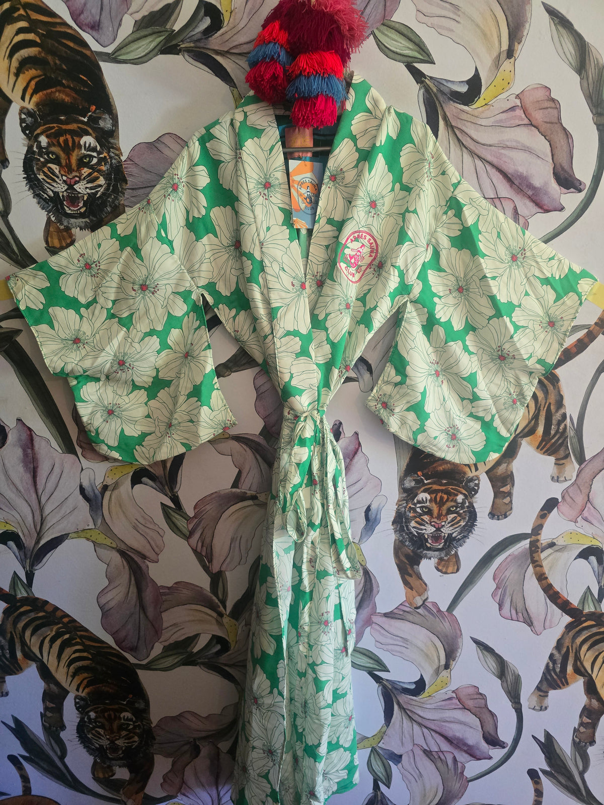 The APRÈS SAUNA JAPANESE KIMONO
