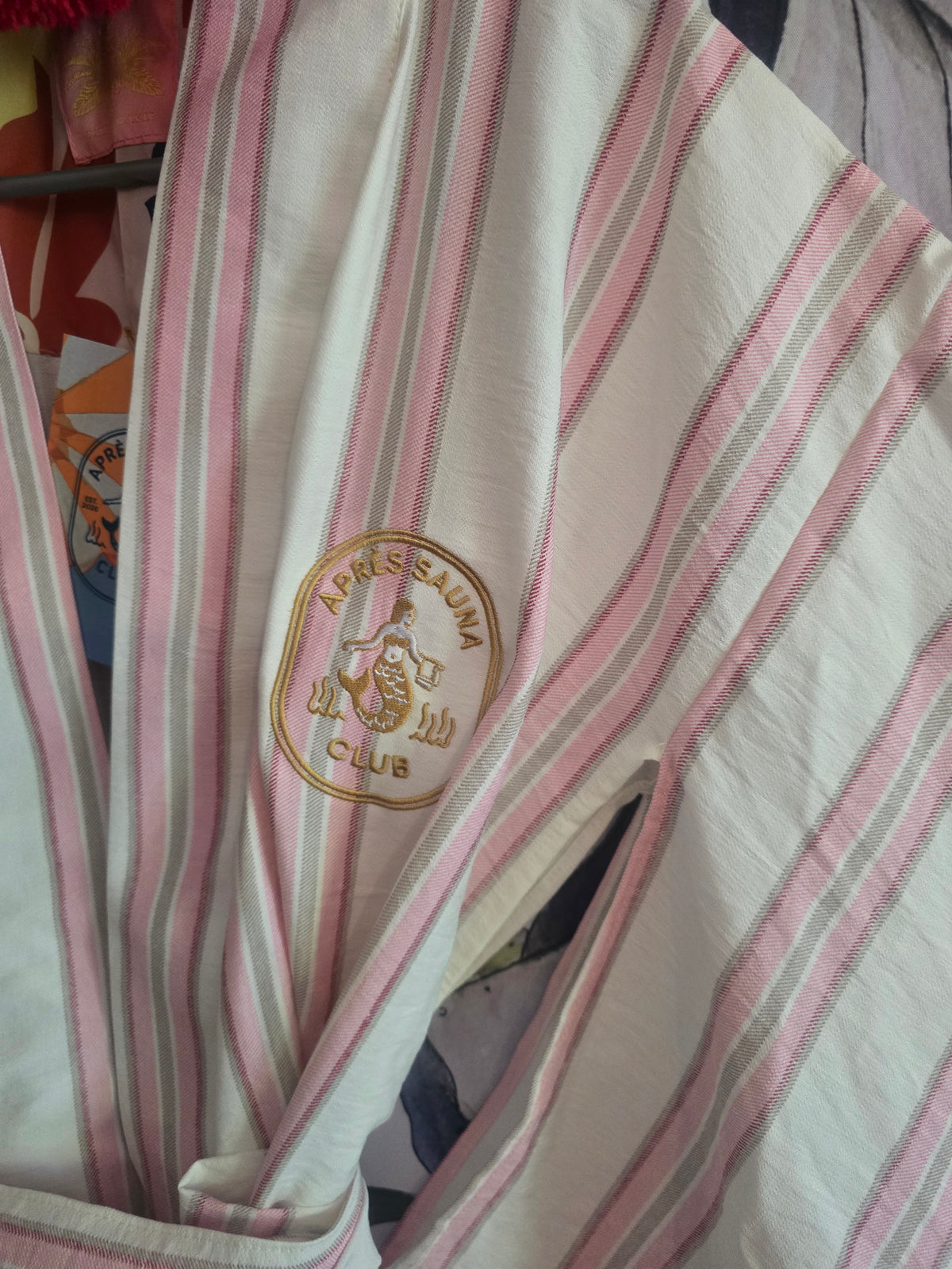 The APRÈS SAUNA JAPANESE KIMONO