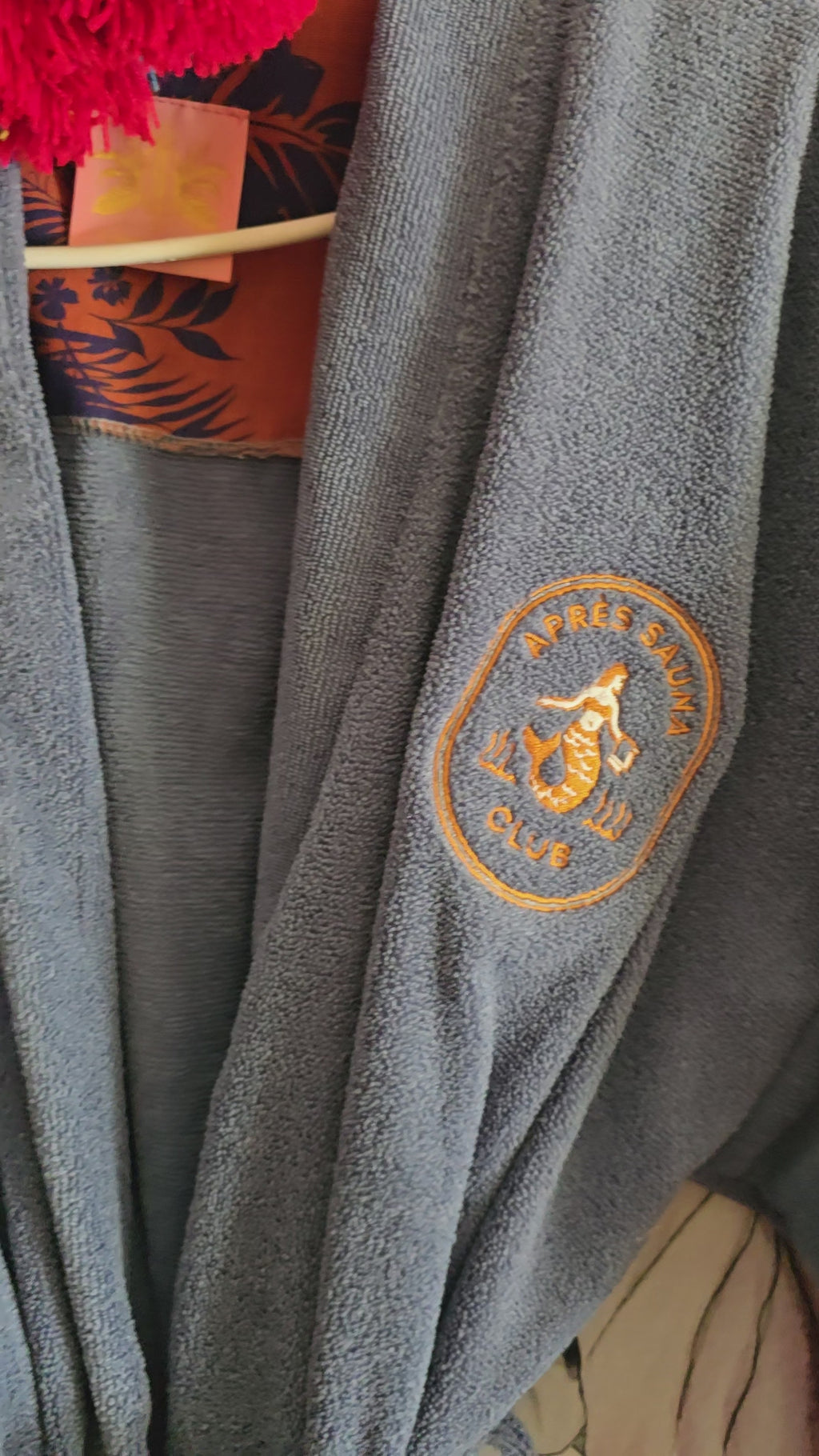 The APRÈS-SAUNA CLUB TOWLING GOWN - DENIM BLUE