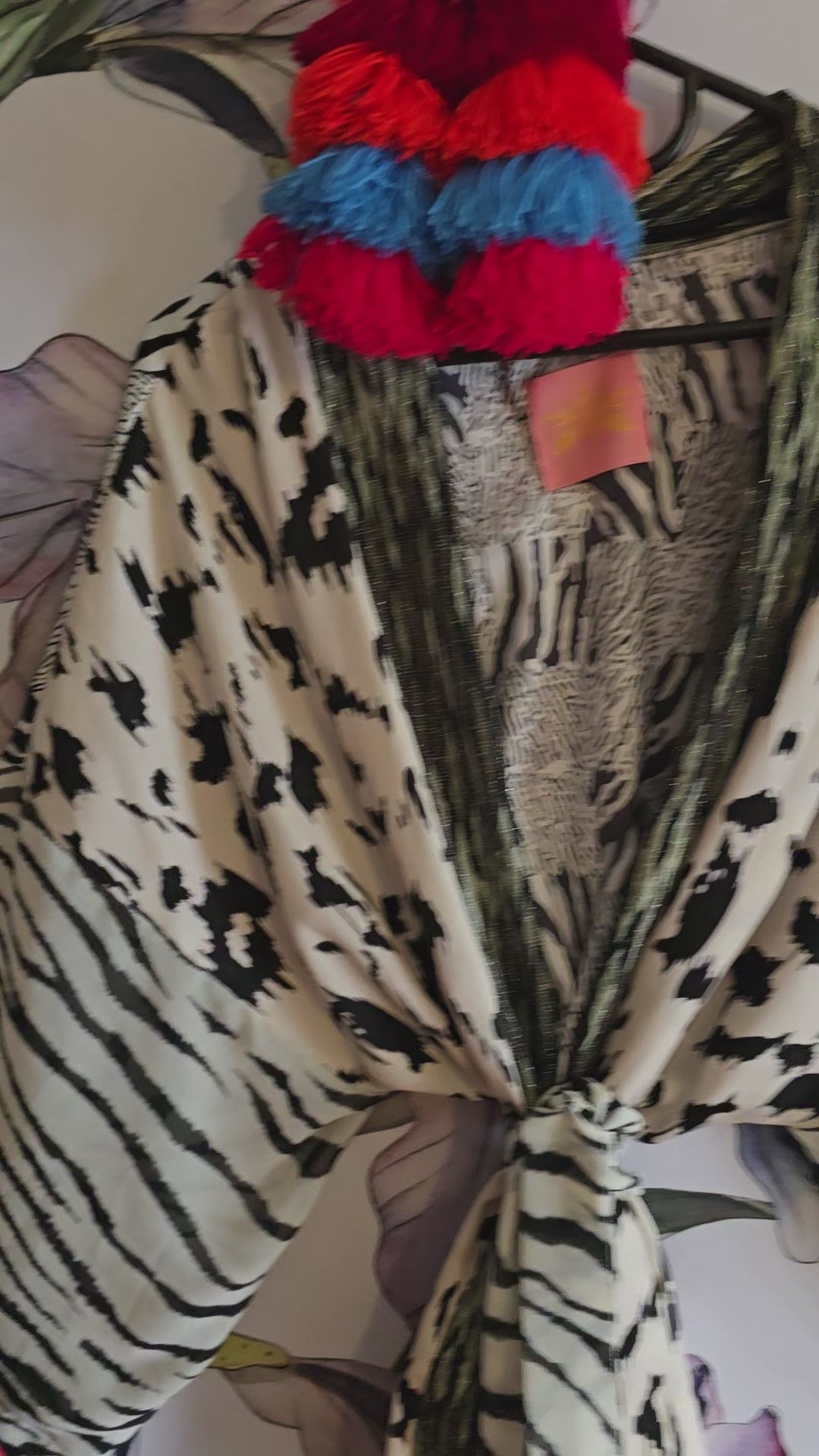 The GIRL GOES TO THE BUSH CROPPED KIMONO