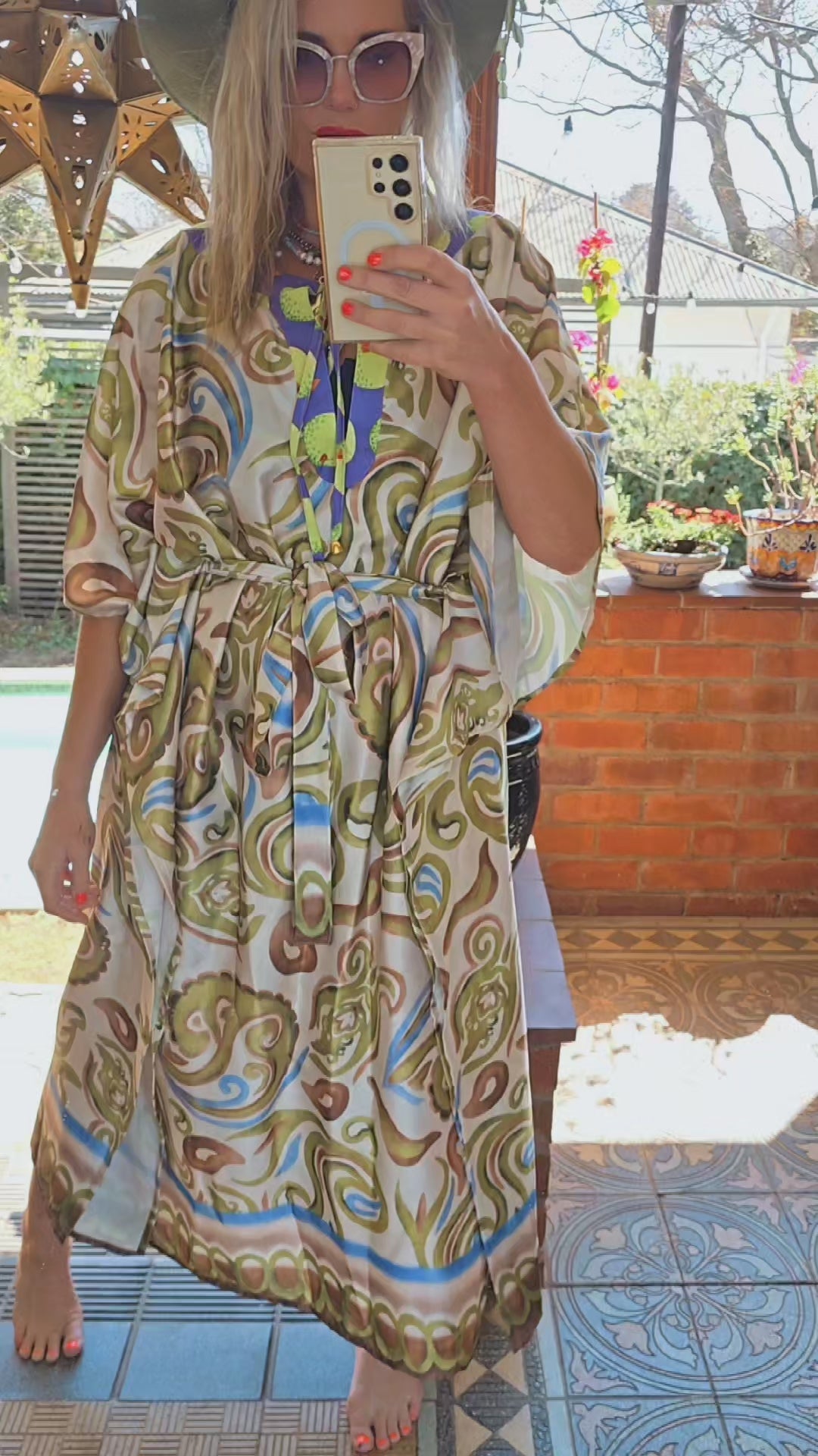 THE TERESA KAFTAN IN LIME