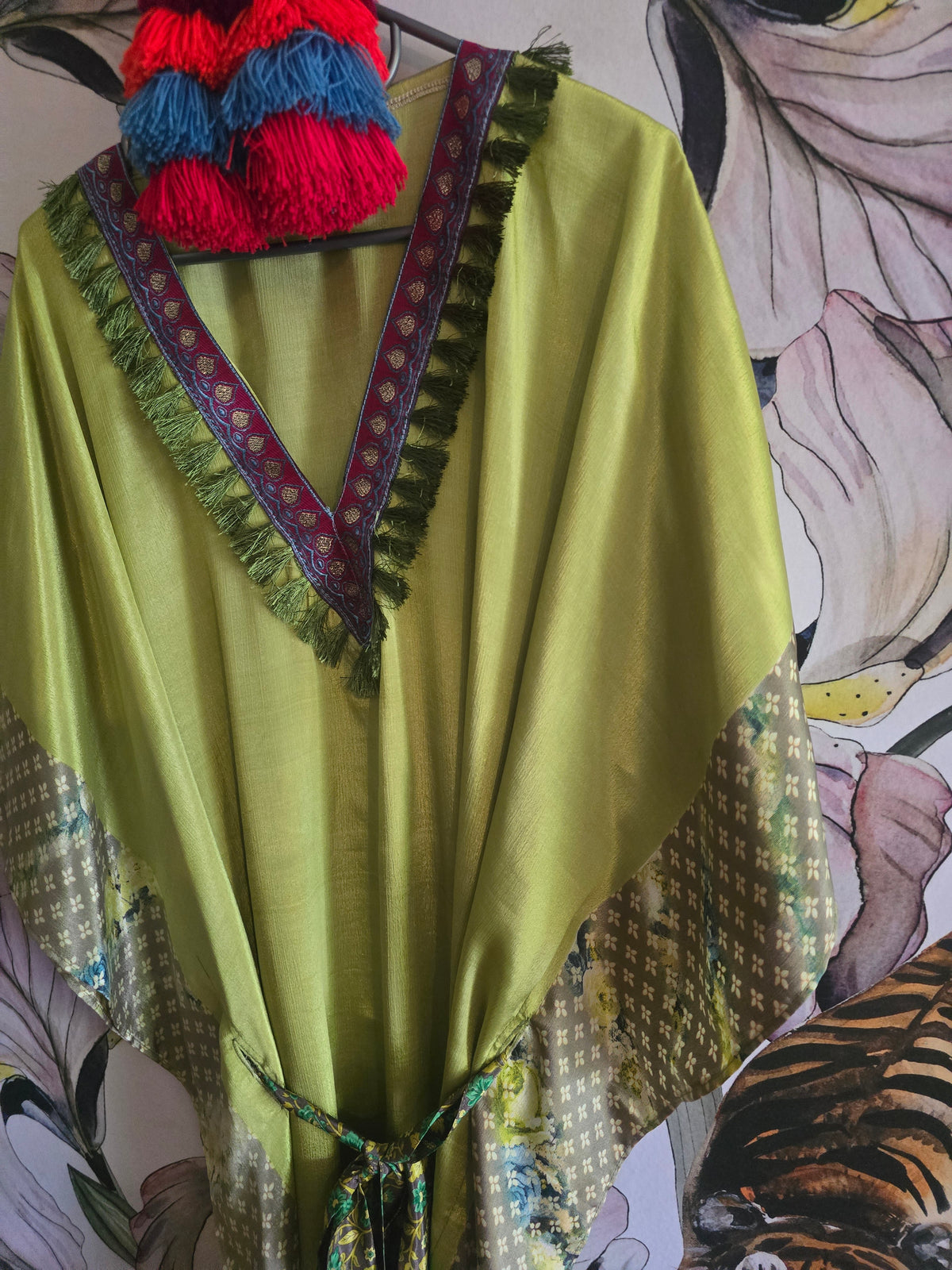 The LONG KAFTAN WITH SEPERATE TIE