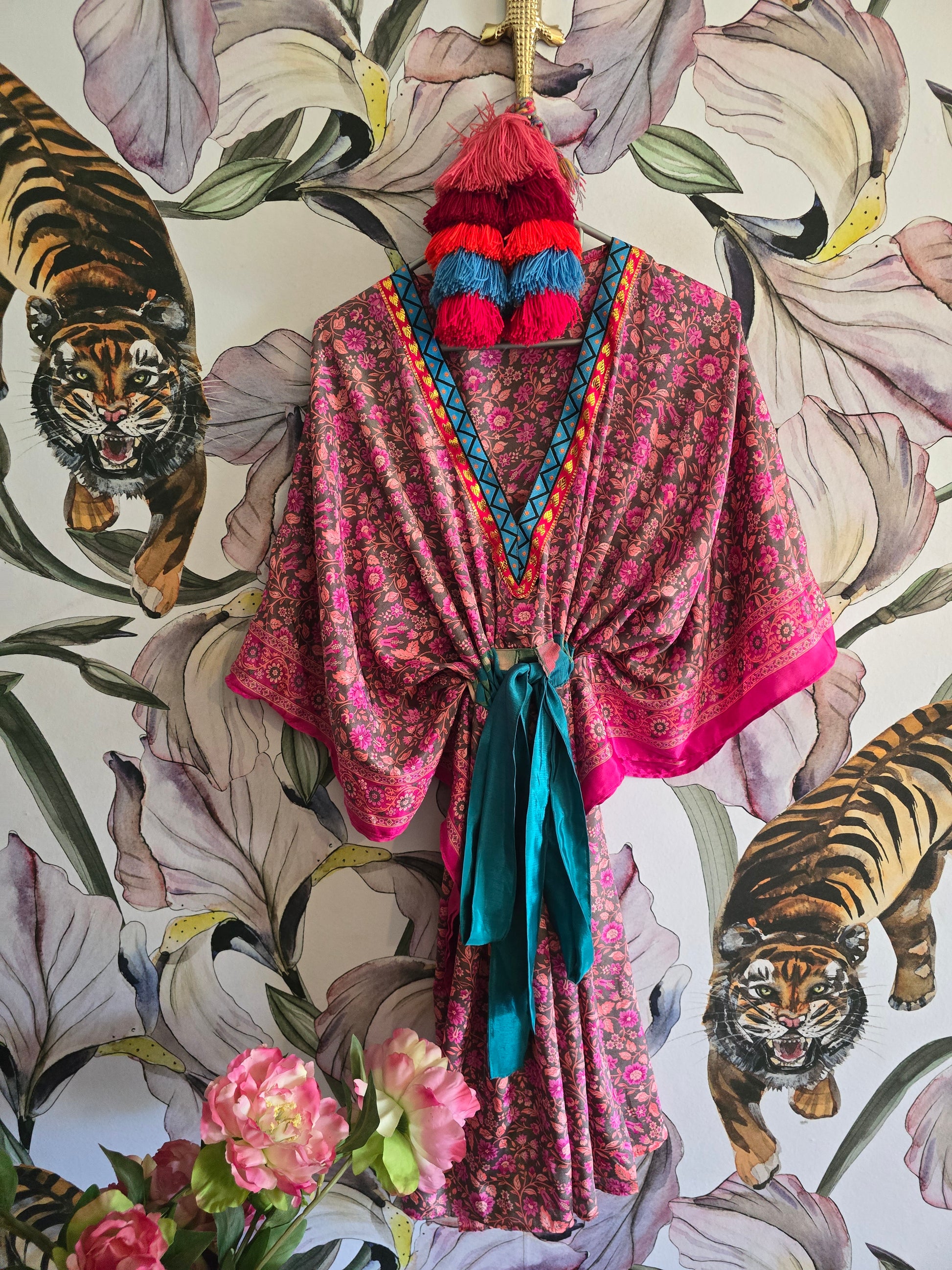 The SHORT KAFTAN