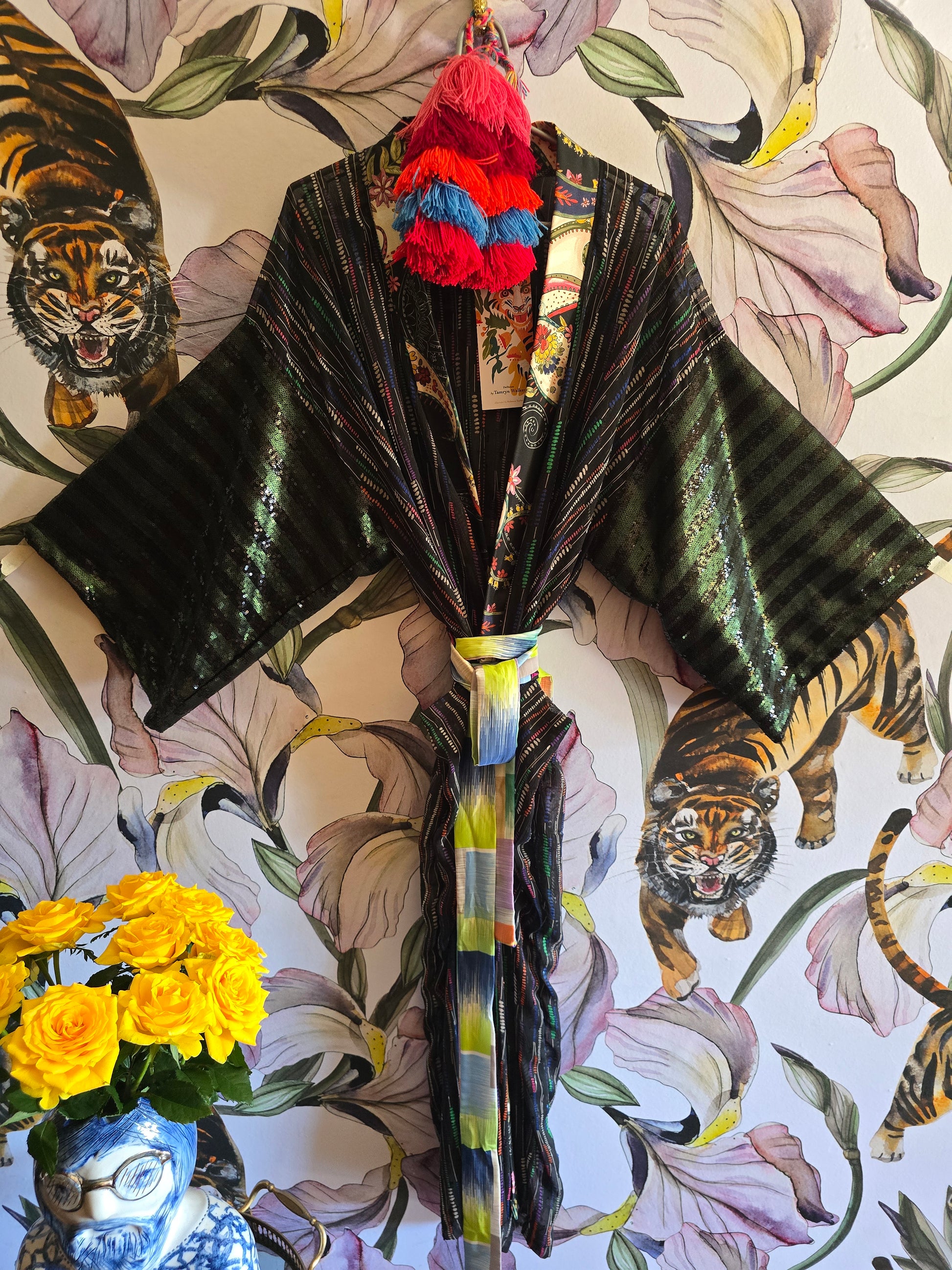 The MIDNIGHT MUSE KIMONO