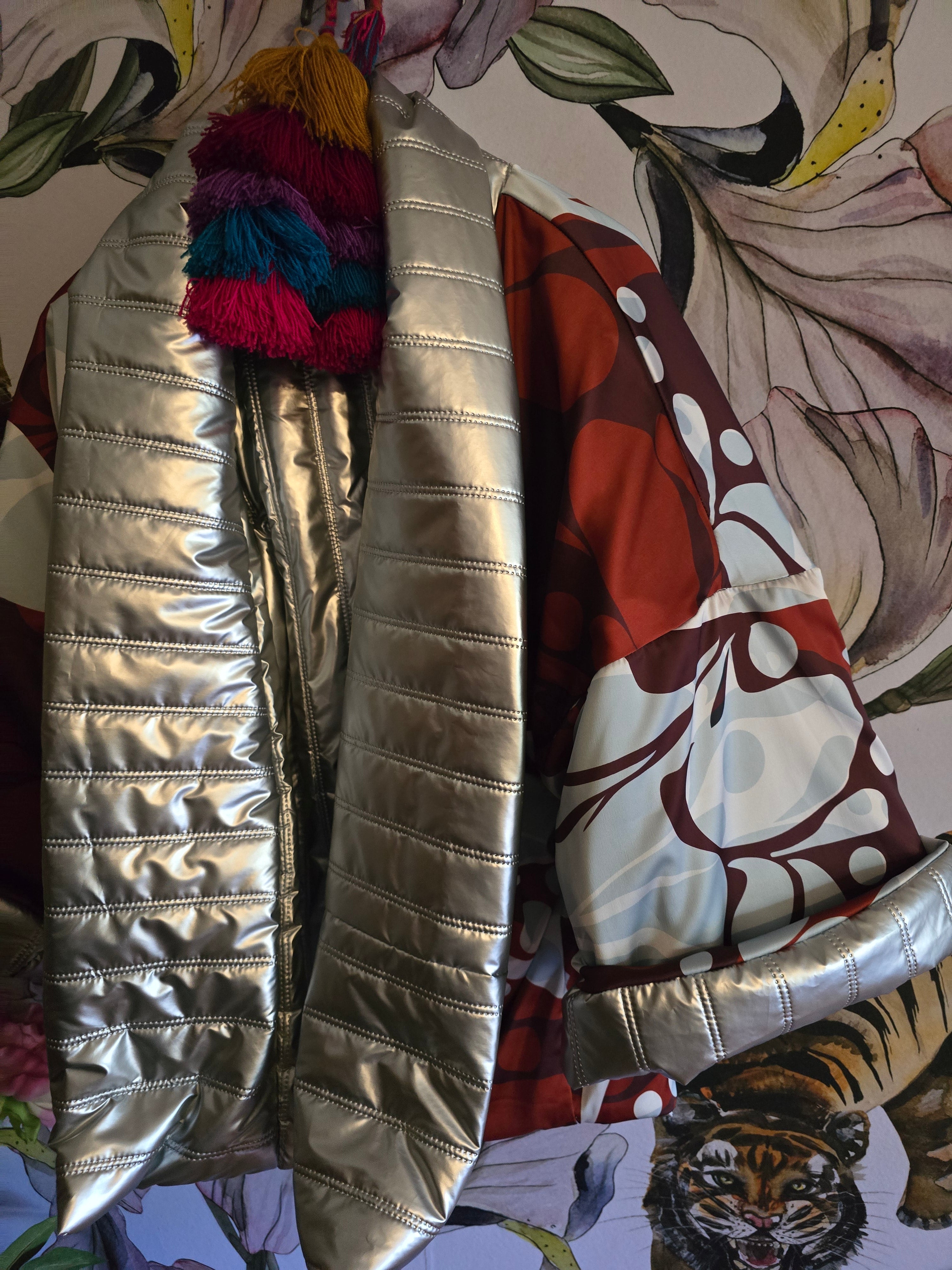 The SILVER REVERSIBLE APRI-SKI VAGABOND