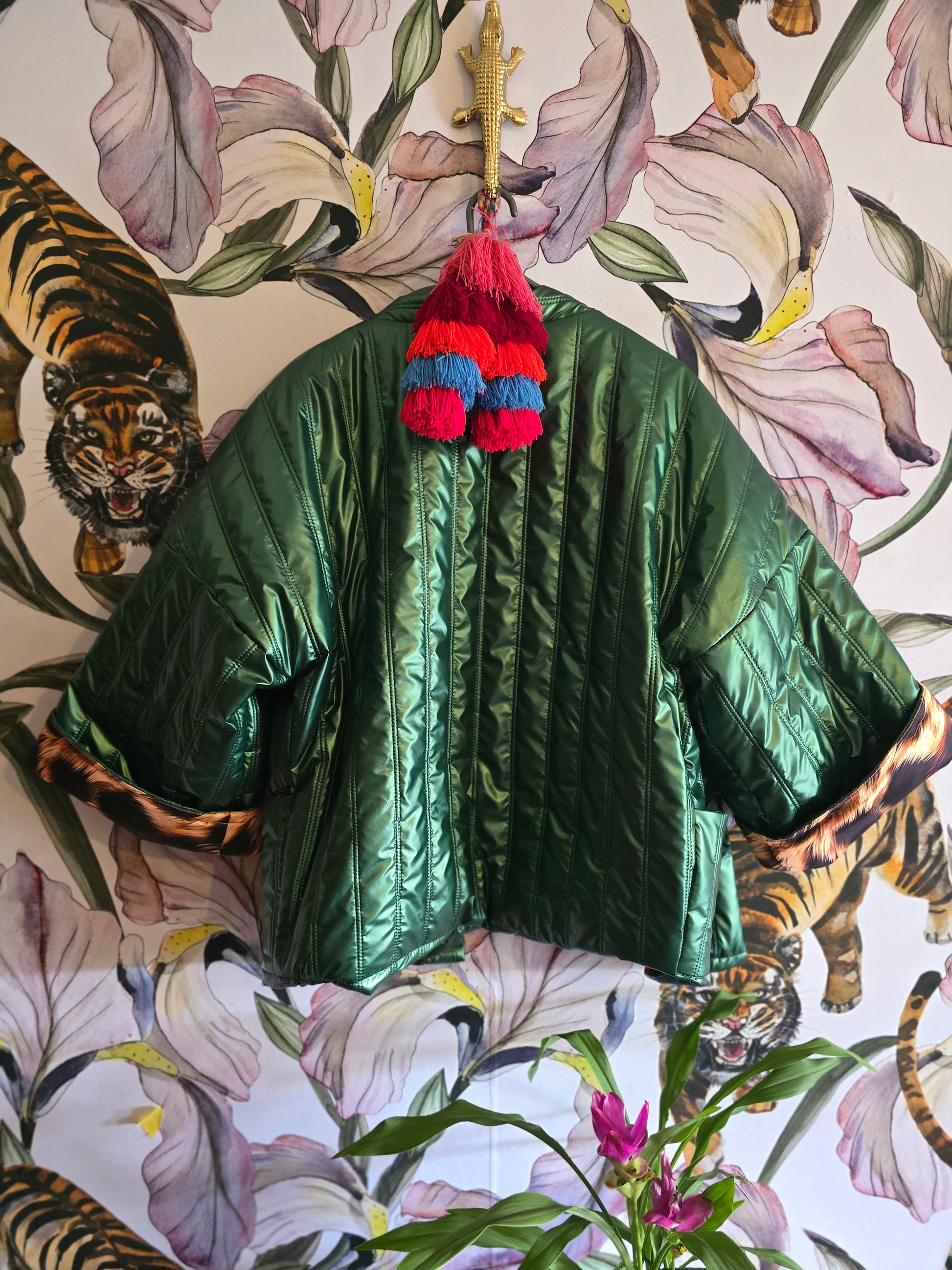 The COOL MOM PUFFER REVERSIBLE JACKET