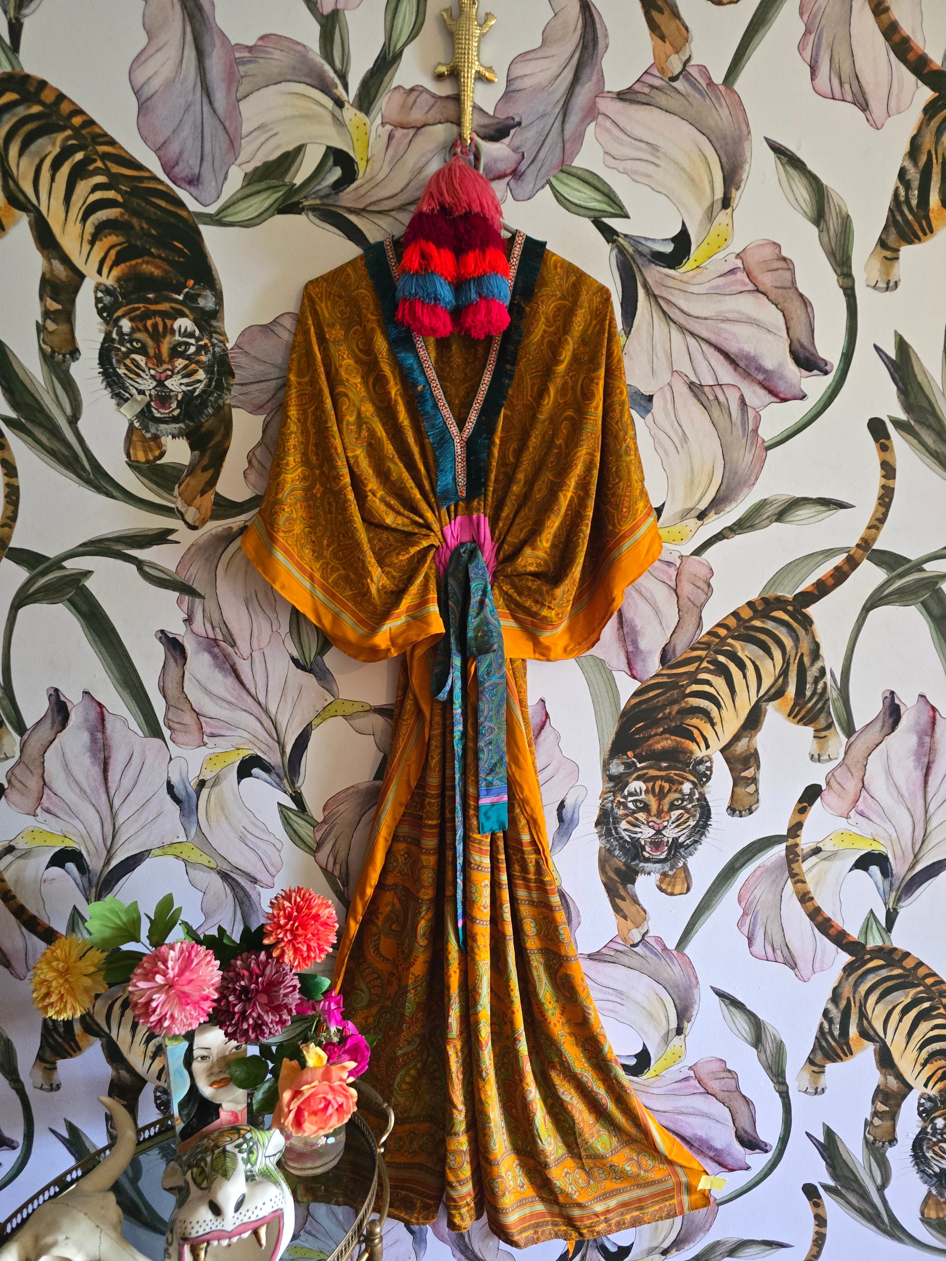 The LONG KAFTAN
