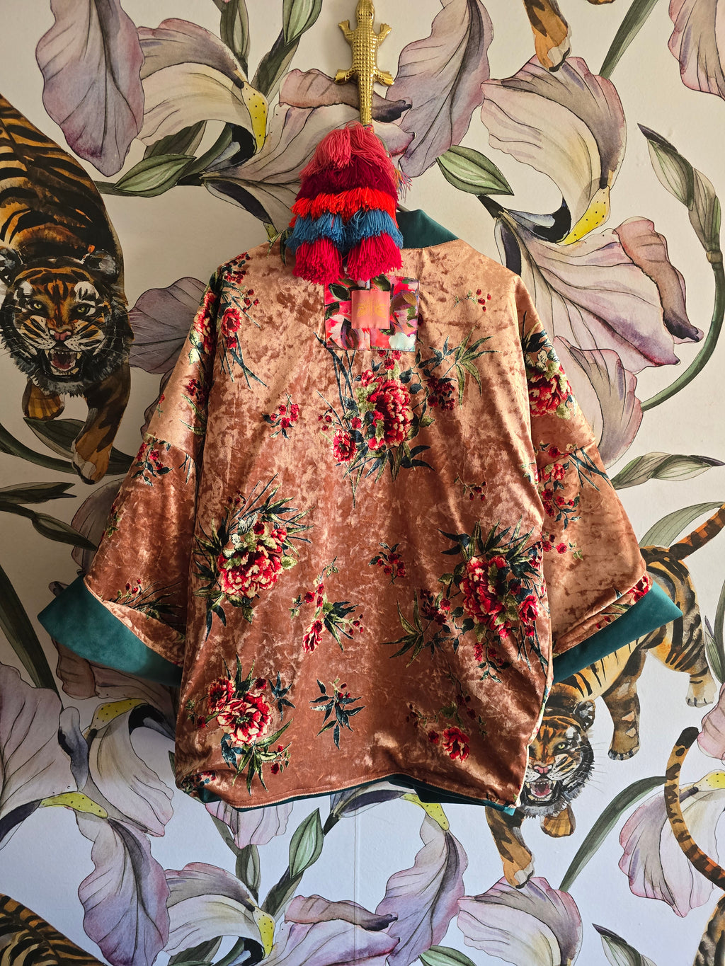 The ORIENTAL PINK WITH BLOSSOMS REVERSIBLE VELVET CROPPED KIMONO JACKET