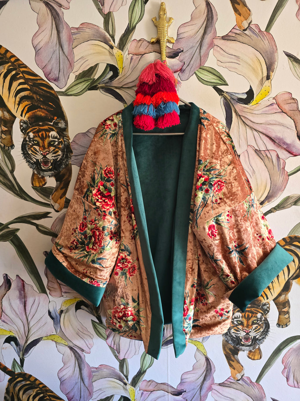The ORIENTAL PINK WITH BLOSSOMS REVERSIBLE VELVET CROPPED KIMONO JACKET