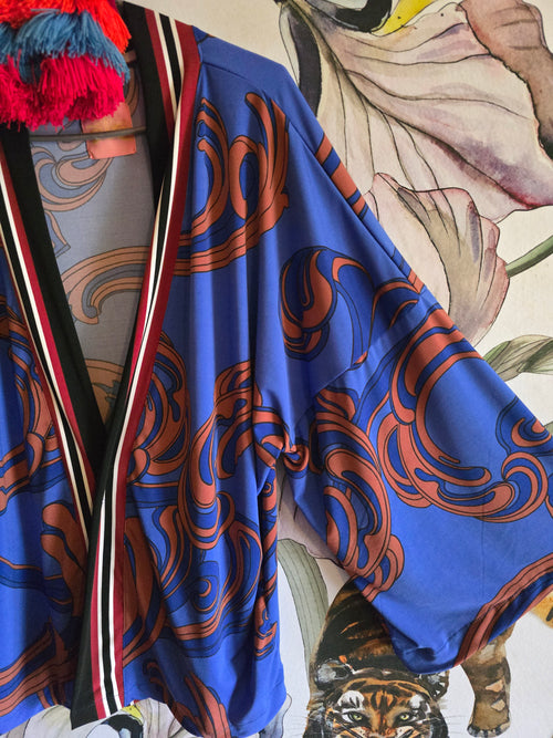 The 70's SWIRL ELECTRIC BLUE KIMONO