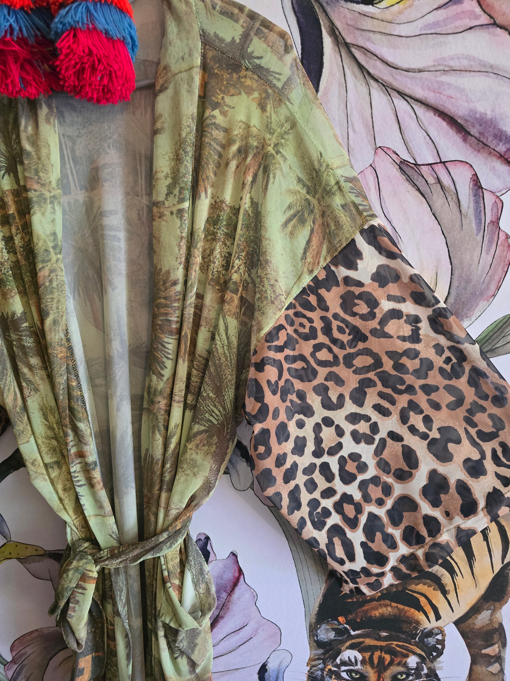 The leopard and mesh palm kimono