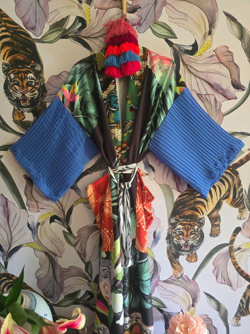 The JUNGLE & PLEATED CHIFFON KIMONO #6