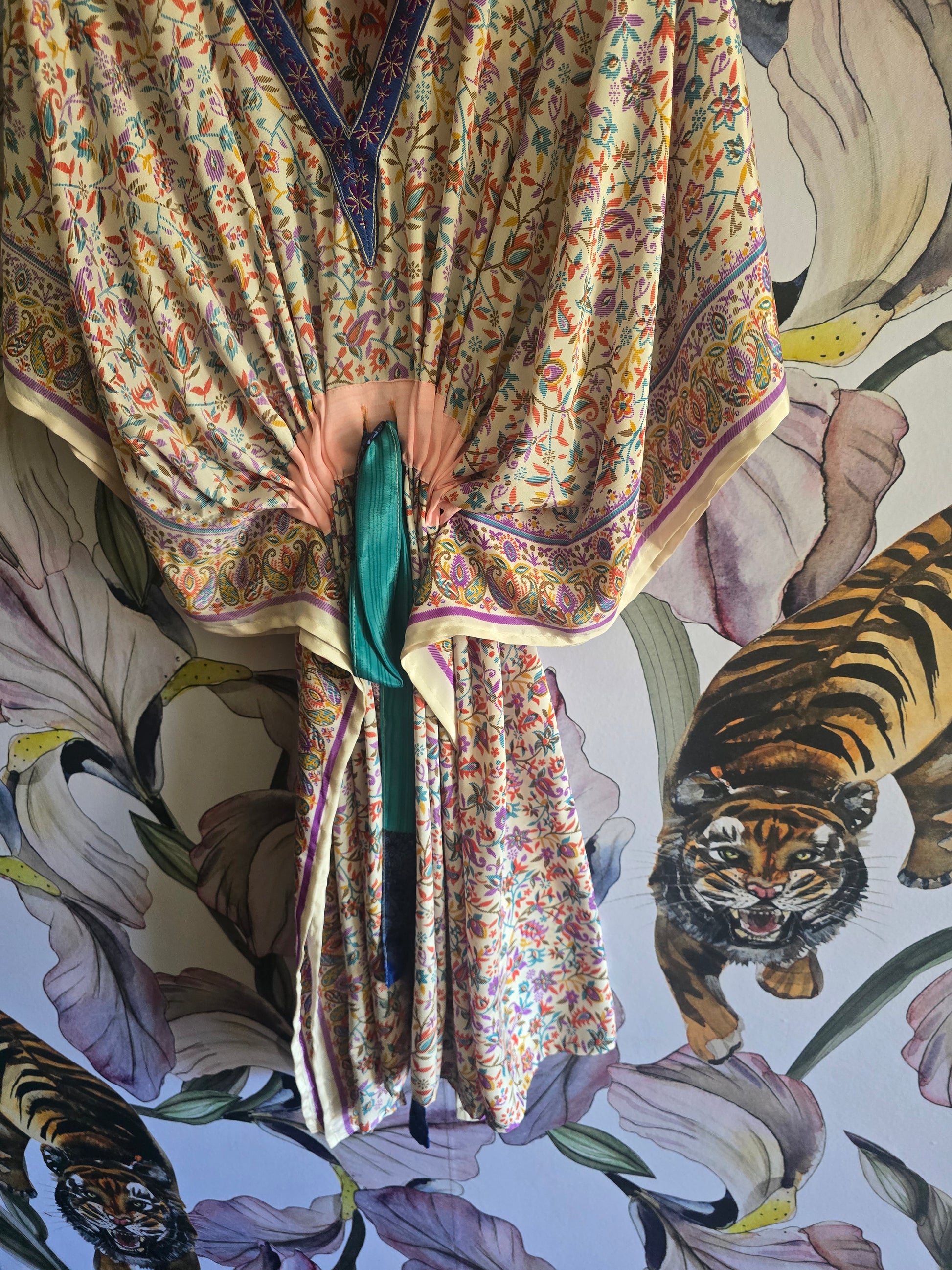 The SHORT KAFTAN