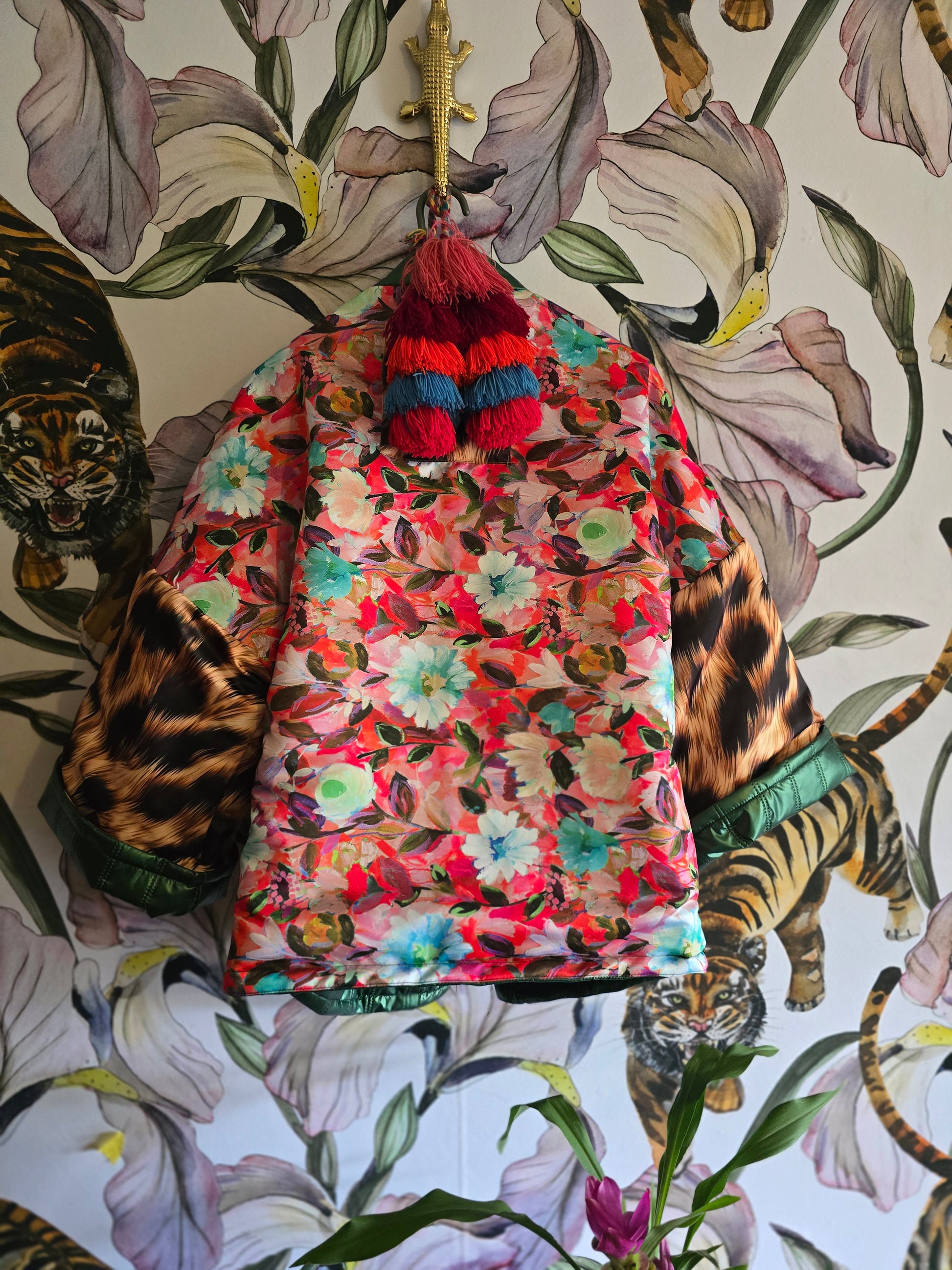 The COOL MOM PUFFER REVERSIBLE JACKET