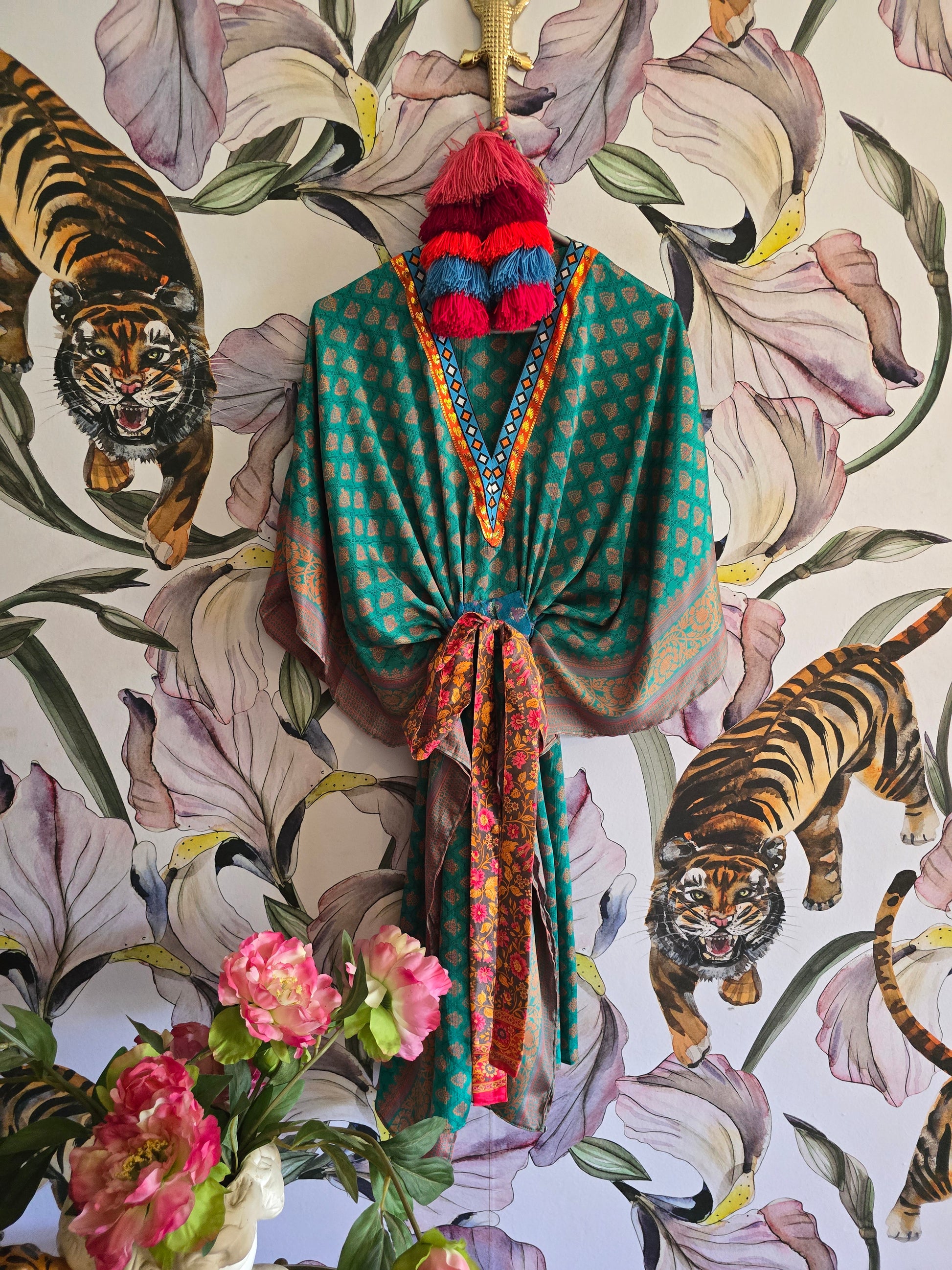 The SHORT KAFTAN