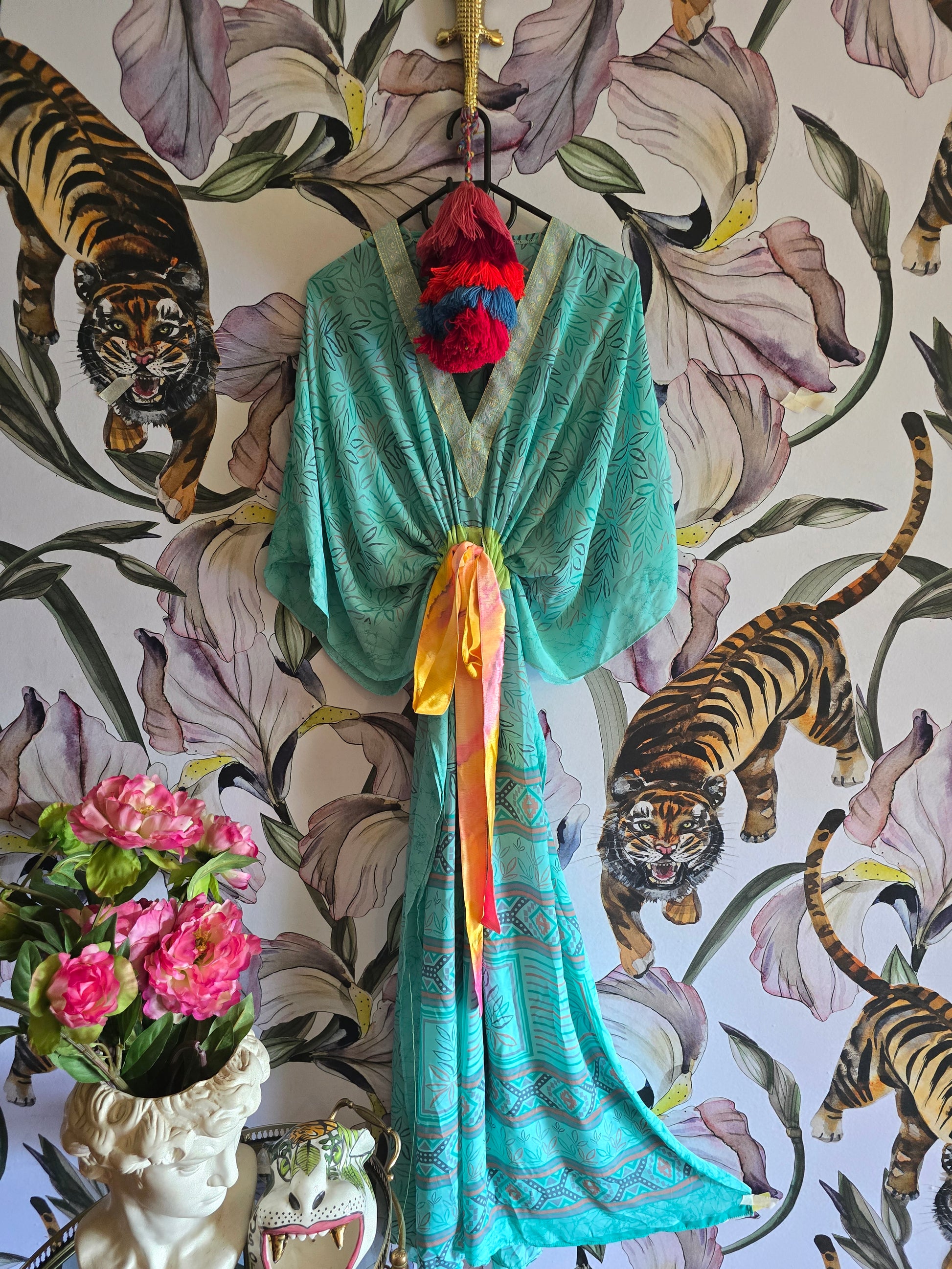 The LONG KAFTAN