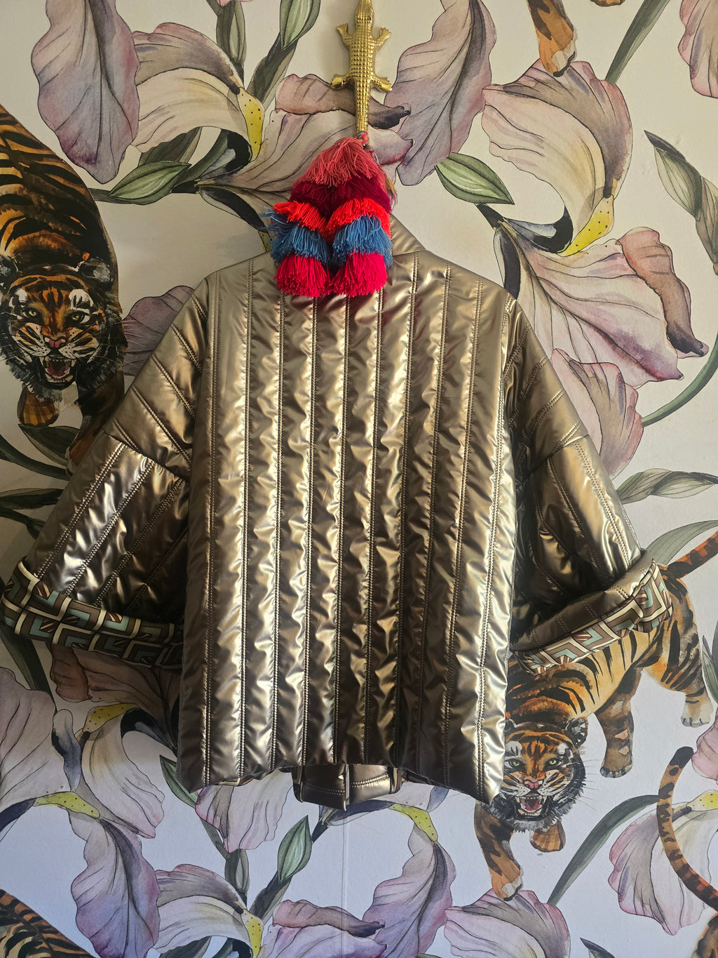 The COOL MOM PUFFER IN GUN METAL