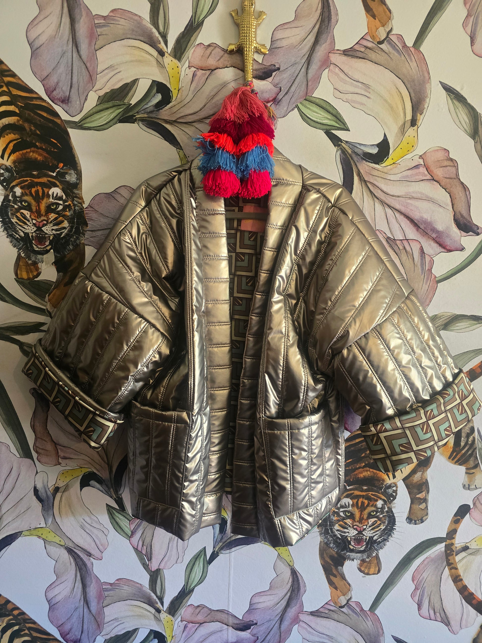 The COOL MOM PUFFER IN GUN METAL