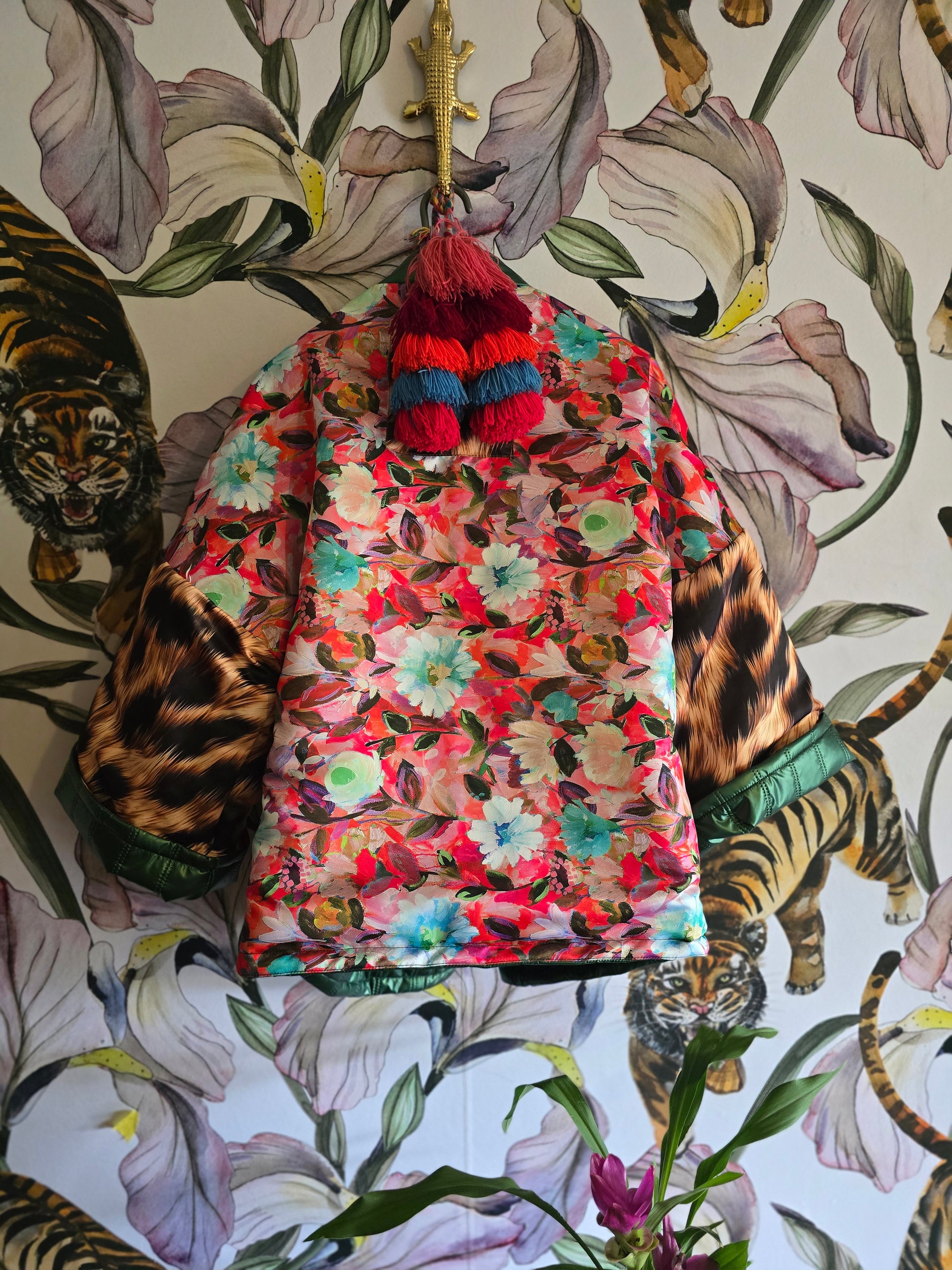 The COOL MOM PUFFER REVERSIBLE JACKET