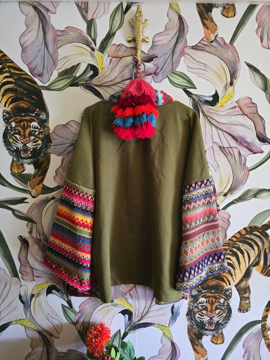 The BOHO & CARGO CROPPED KIMONO