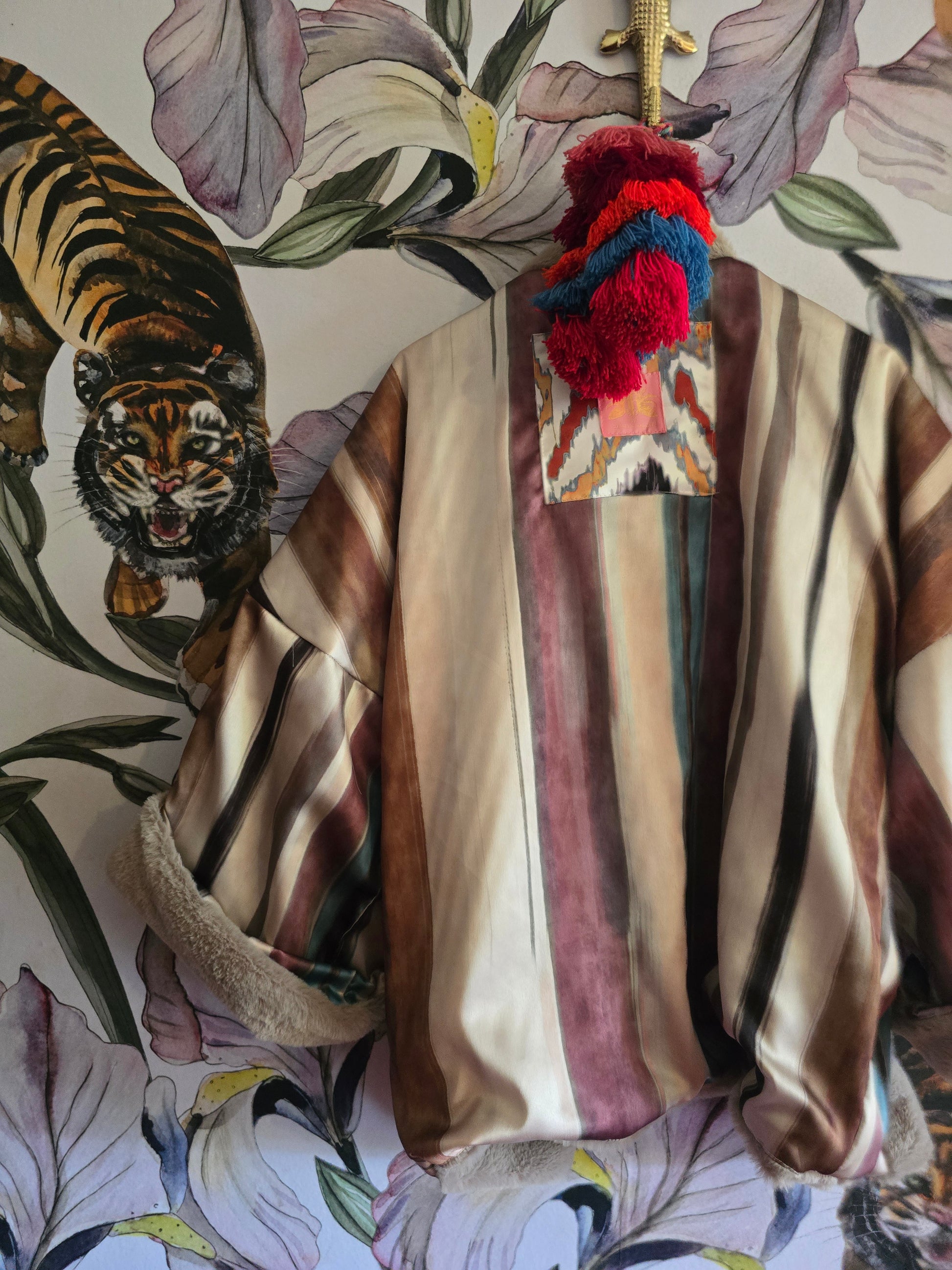 The STRIPE TAUPE REVERSIBLE BOMBER