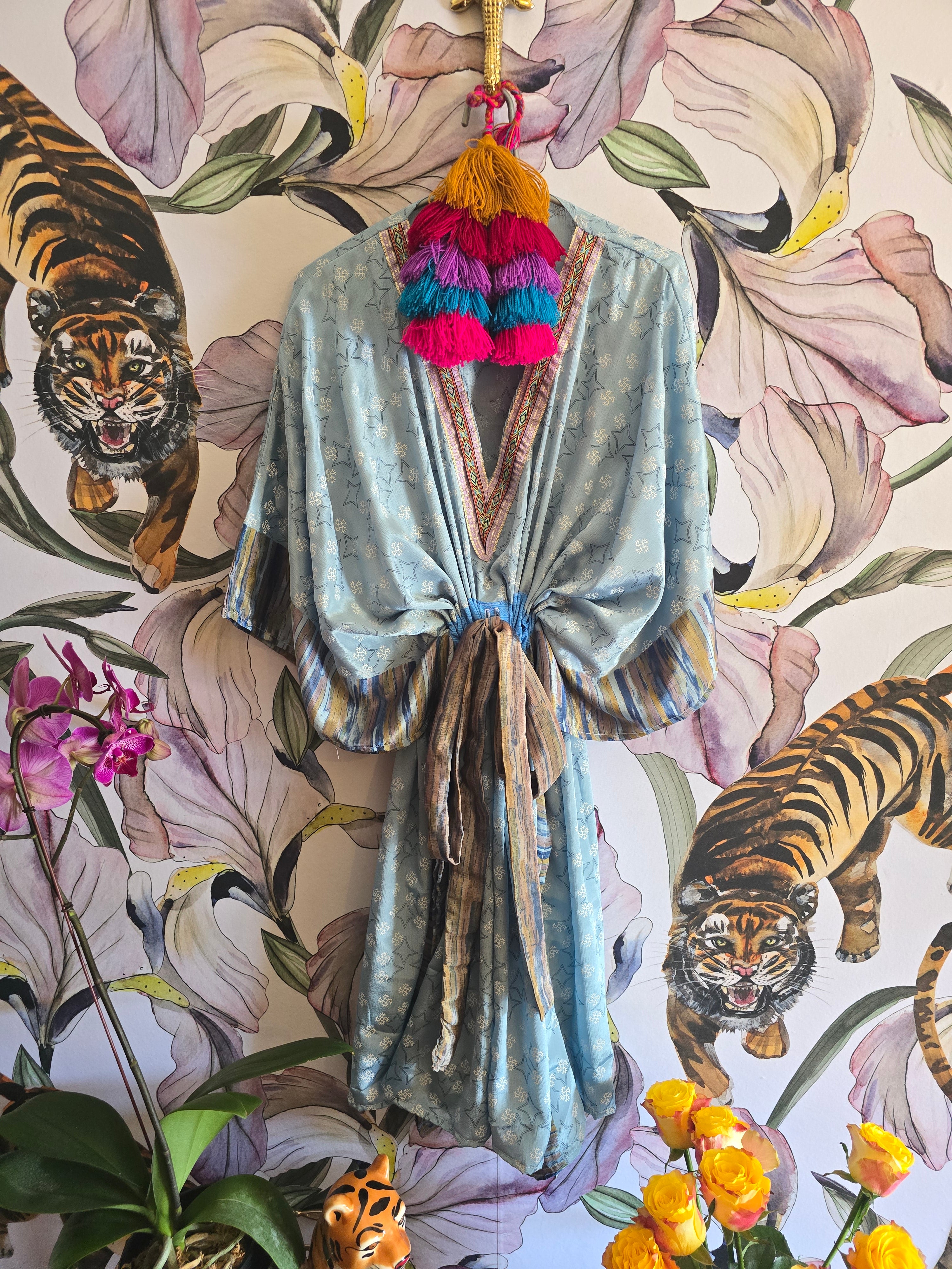 The SHORT KAFTAN