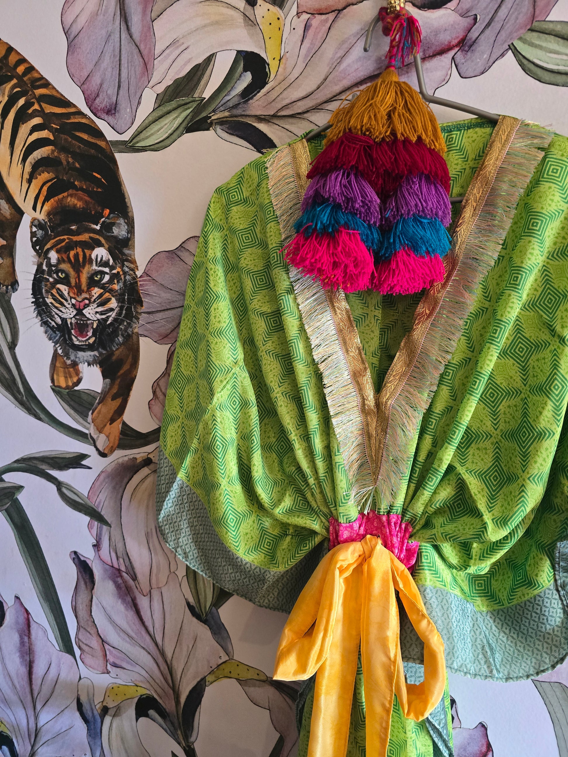 The SHORT KAFTAN