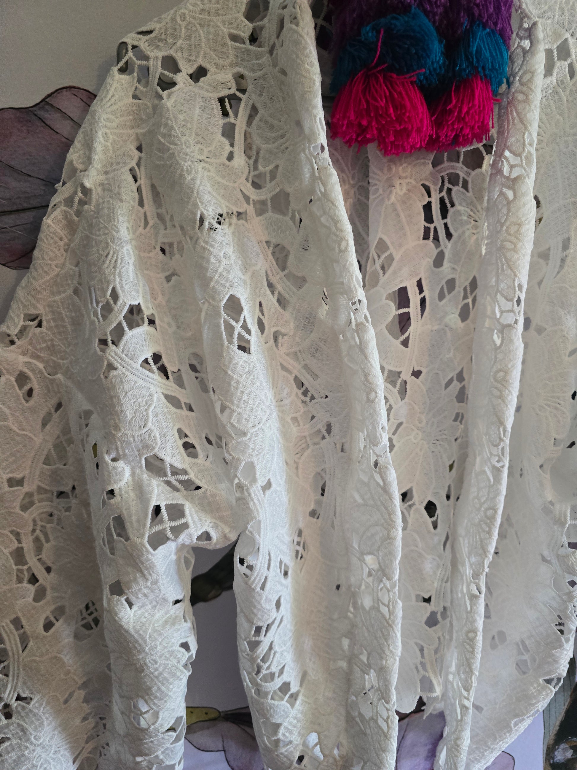 Meet me in the Lobby, Darling lace kimono