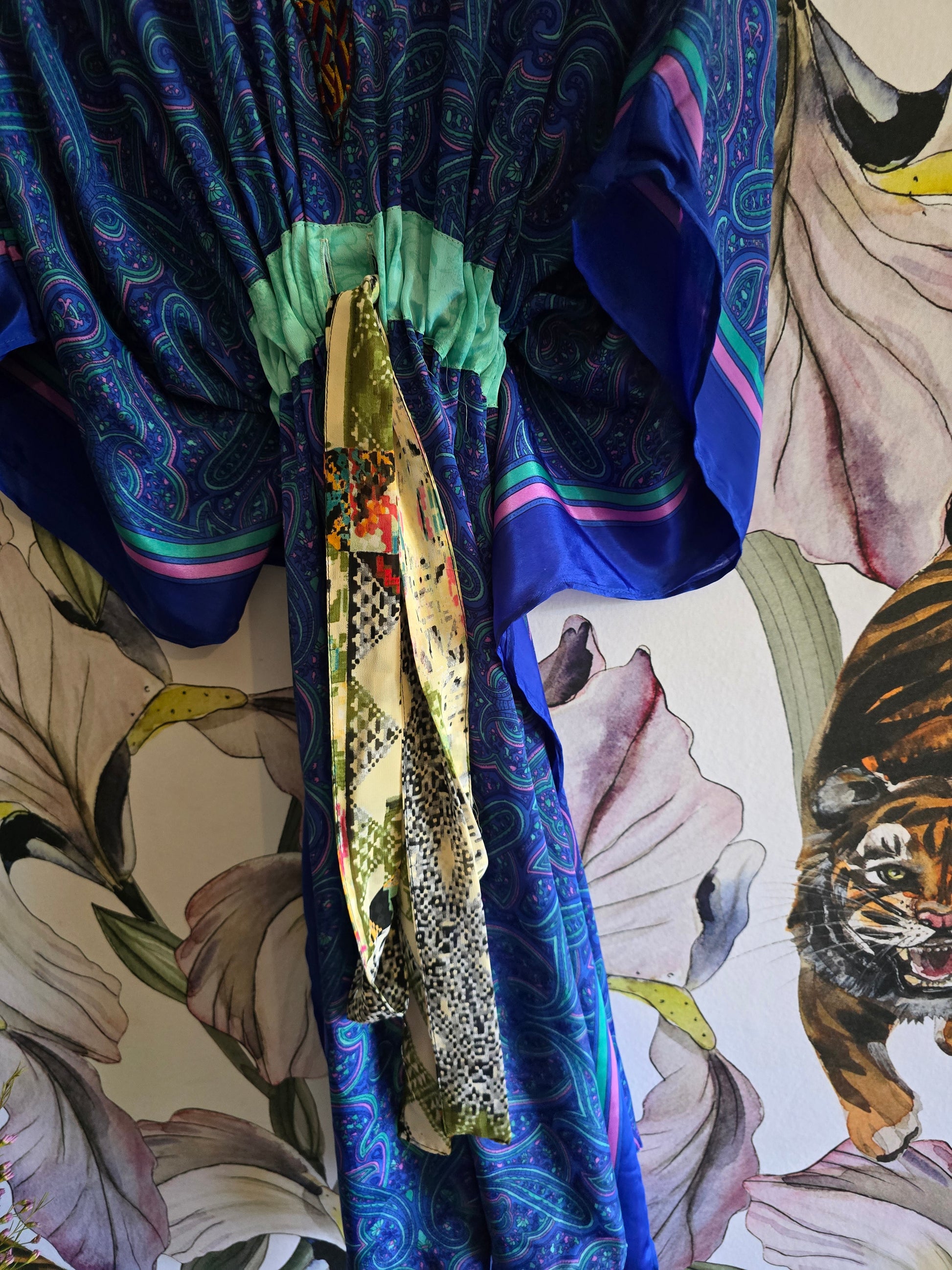 The SHORT KAFTAN