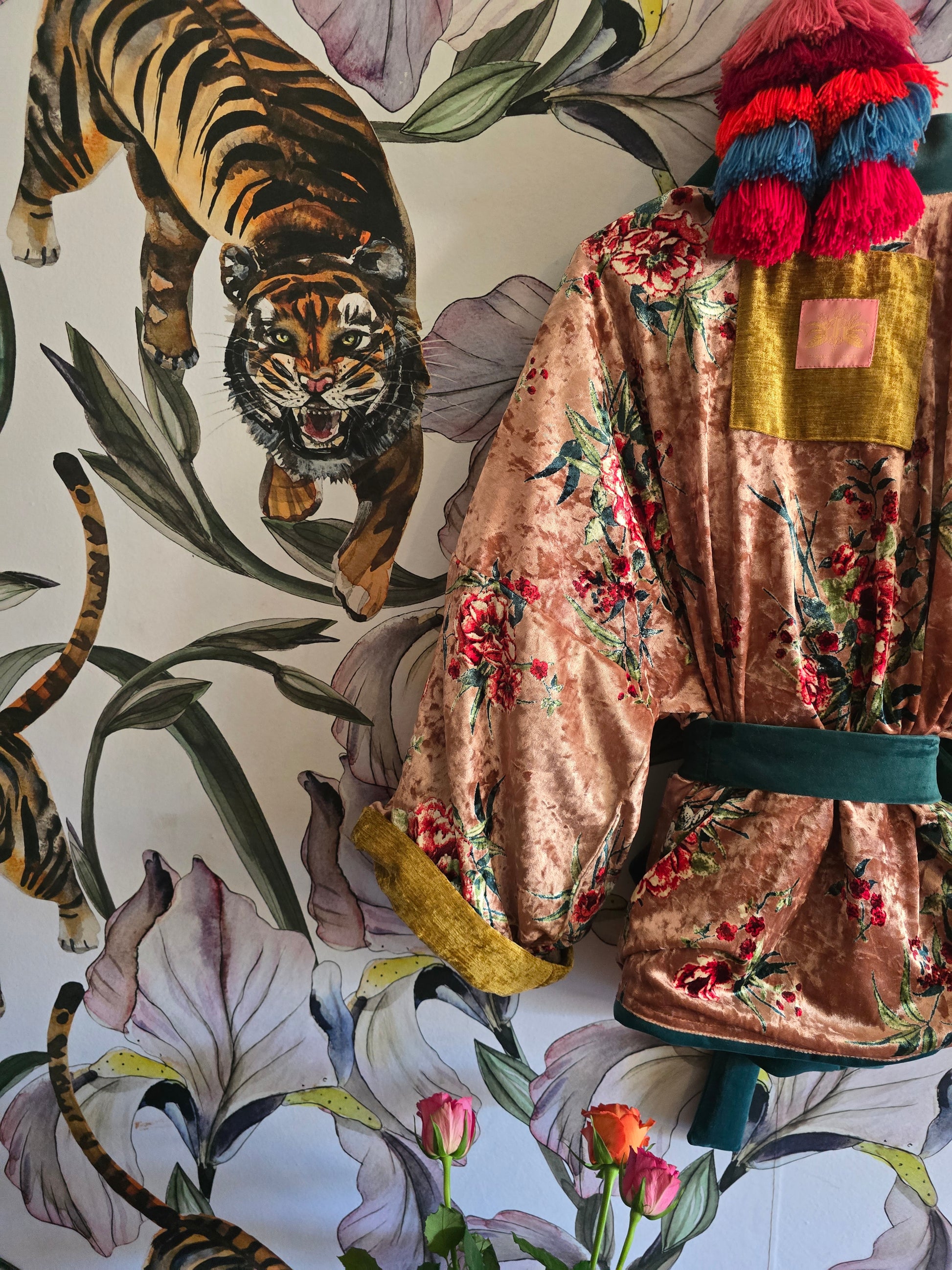 The ORIENTAL PINK WITH BLOSSOMS REVERSIBLE VELVET CROPPED KIMONO JACKET