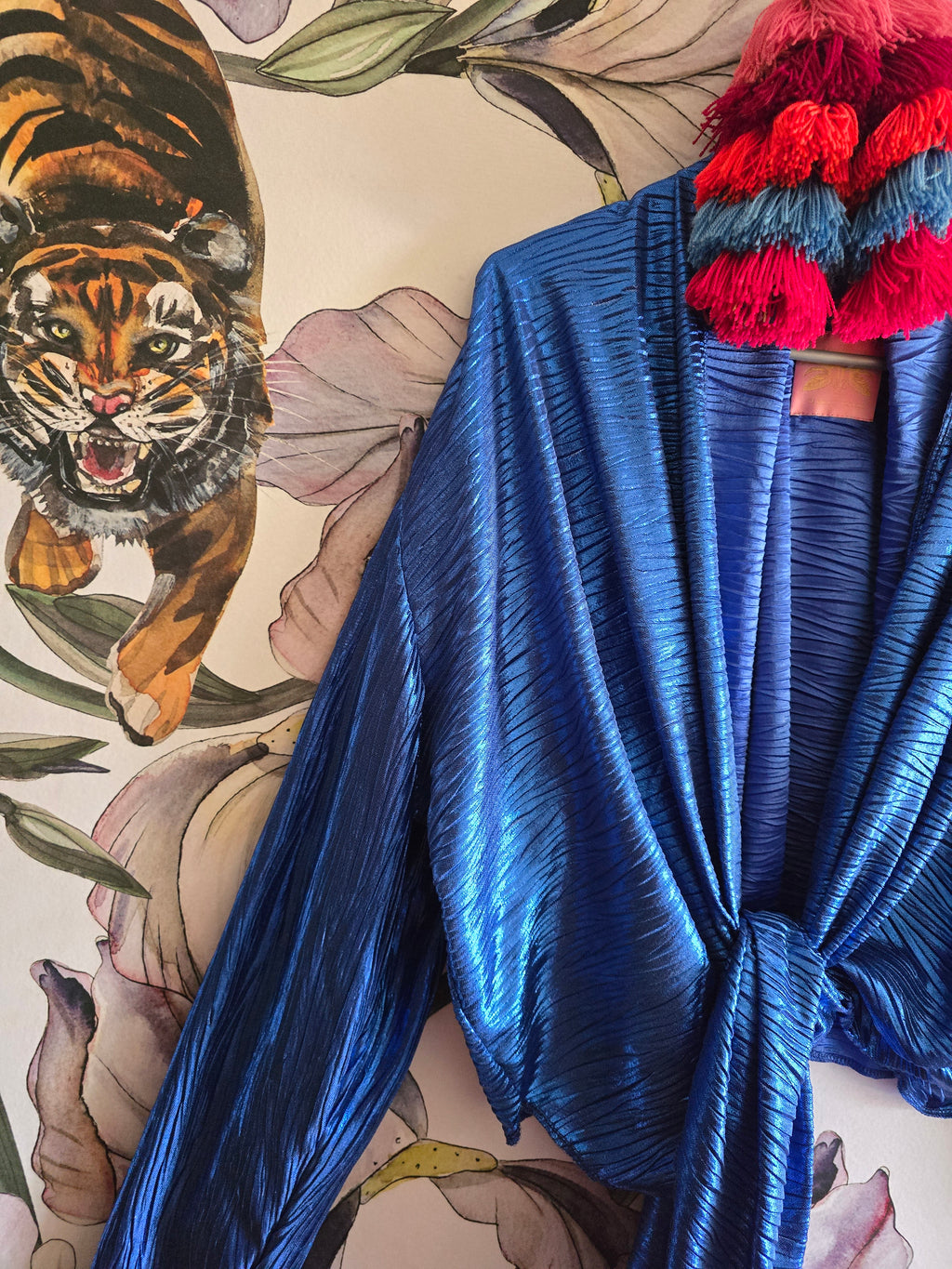 The METALIC BLUE LONG SLEEVE WRAP
