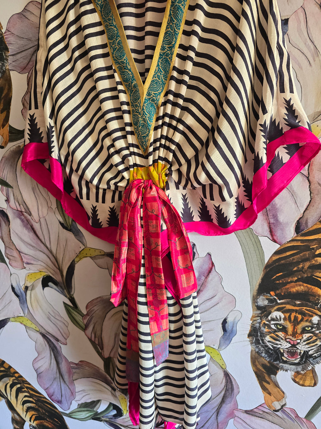 The SHORT KAFTAN