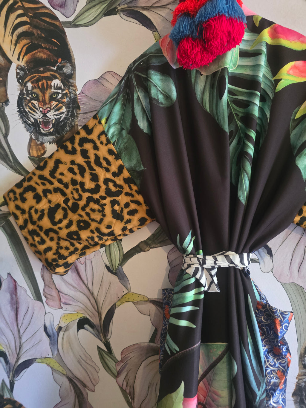 The TROPICAL KIMONO