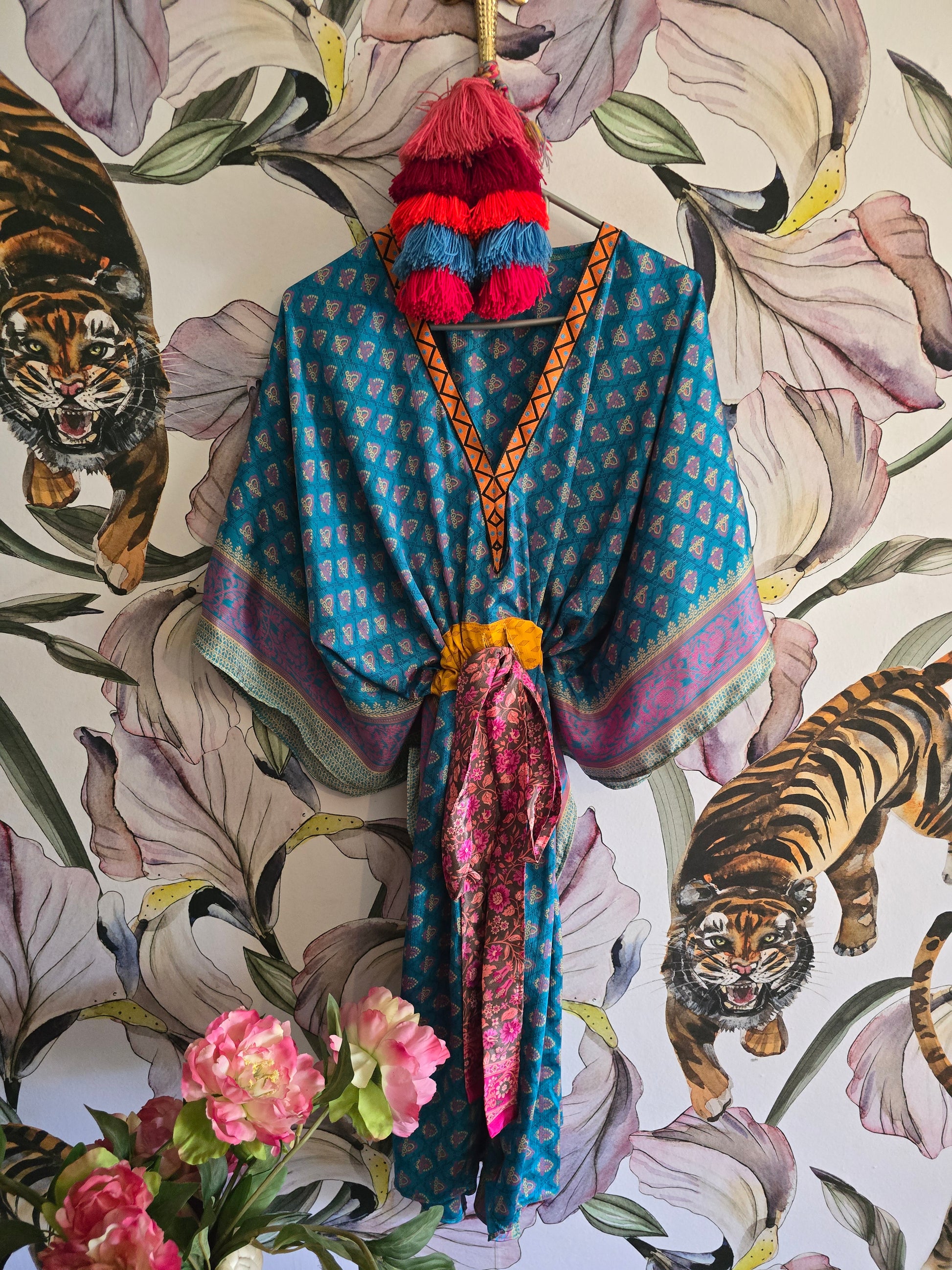The SHORT KAFTAN
