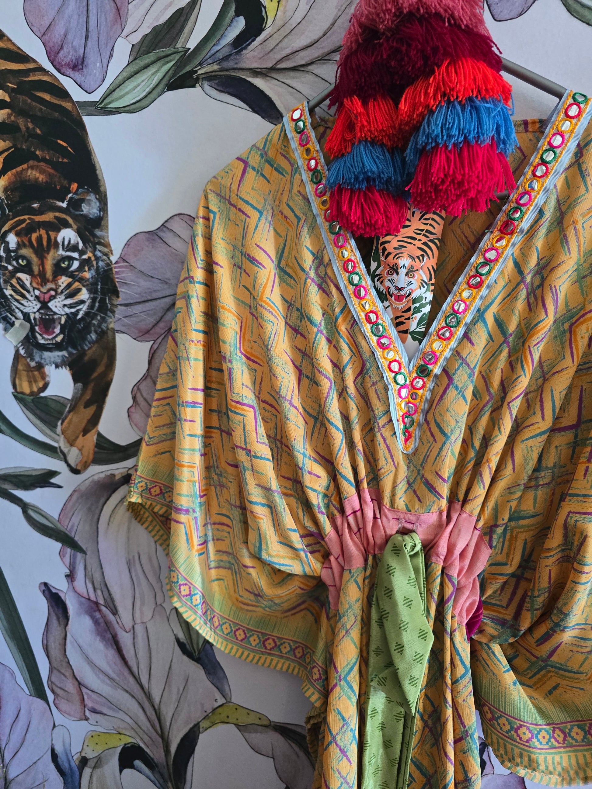 The SHORT KAFTAN