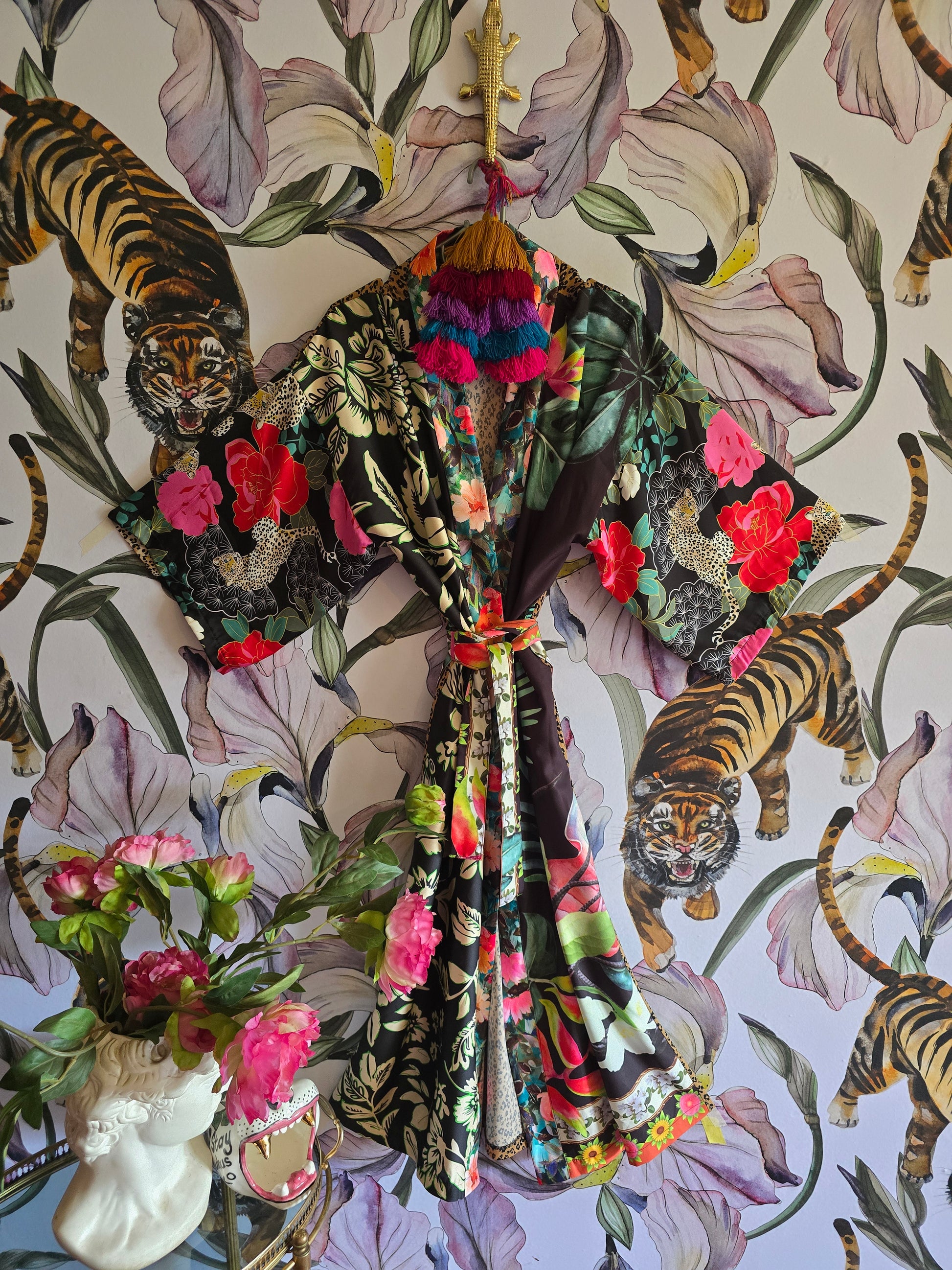 The GIRL MEETS JUNGLE KIMONO-LIMITED EDITION