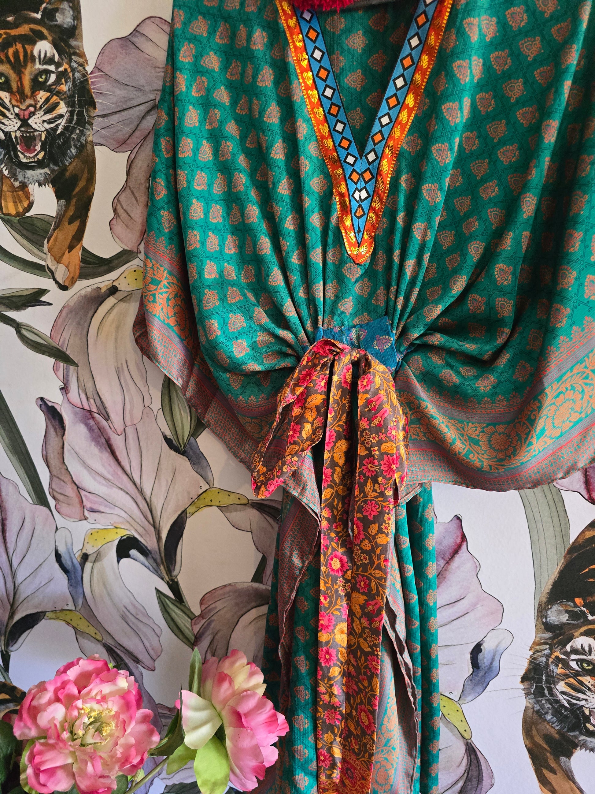 The SHORT KAFTAN
