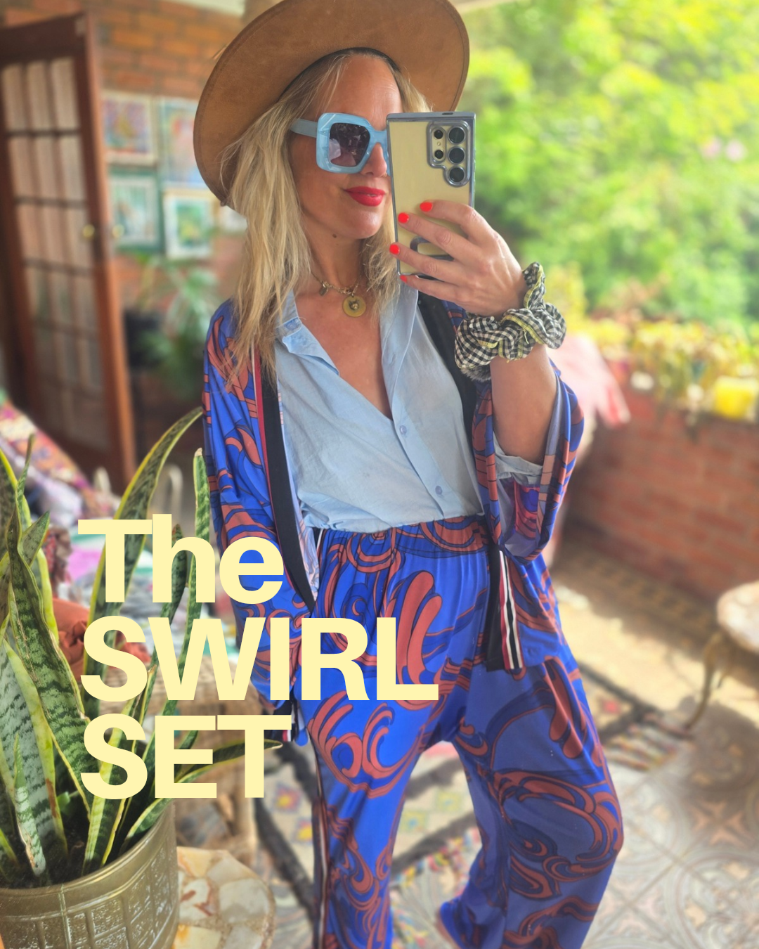 The 70's SWIRL ELECTRIC BLUE KIMONO & Pant SET size Large