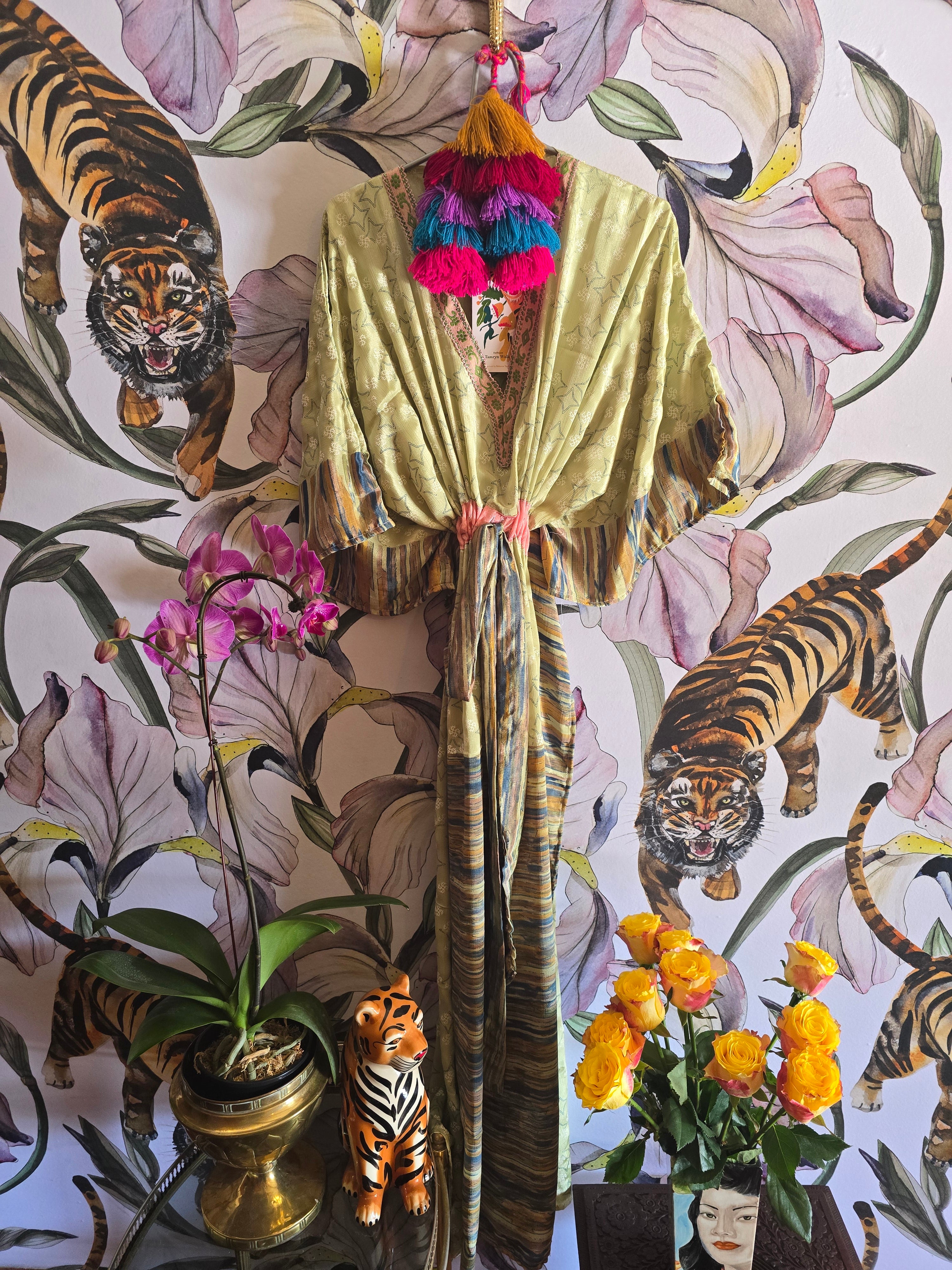 The LONG KAFTAN
